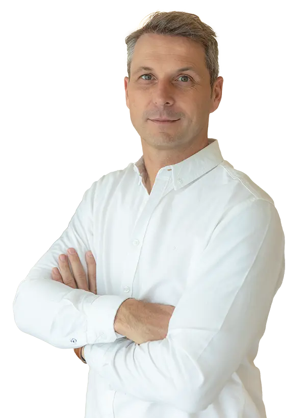 SteveProfile-600px » SunnySteve | Lagos & Algarve Real Estate » SunnySteve | Lagos & Algarve Real Estate Steve Marqué, property specialist in Lagos, Algarve