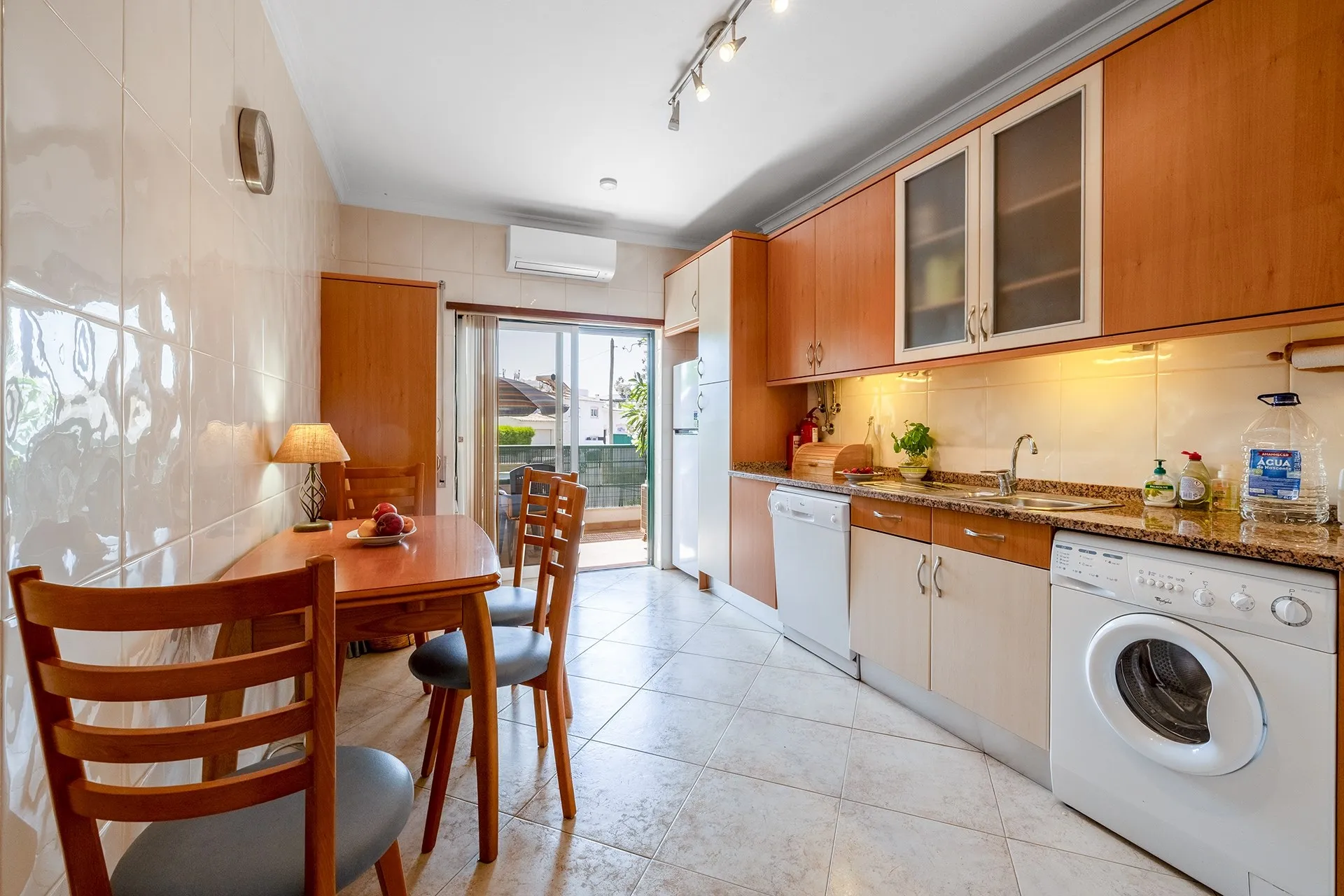 BEAUTIFUL 2 BED 2 BATH APARTMENT WITH PRIVATE PARKING IN LAGOS 11
