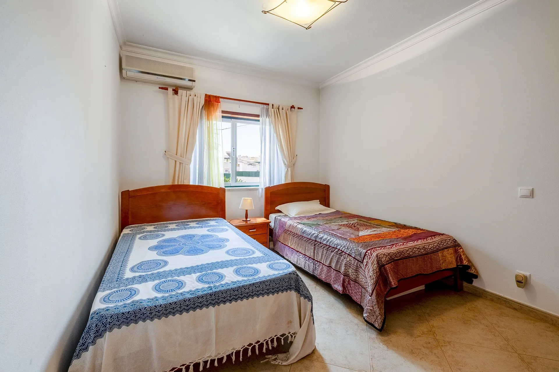 BEAUTIFUL 2 BED 2 BATH APARTMENT WITH PRIVATE PARKING IN LAGOS 20