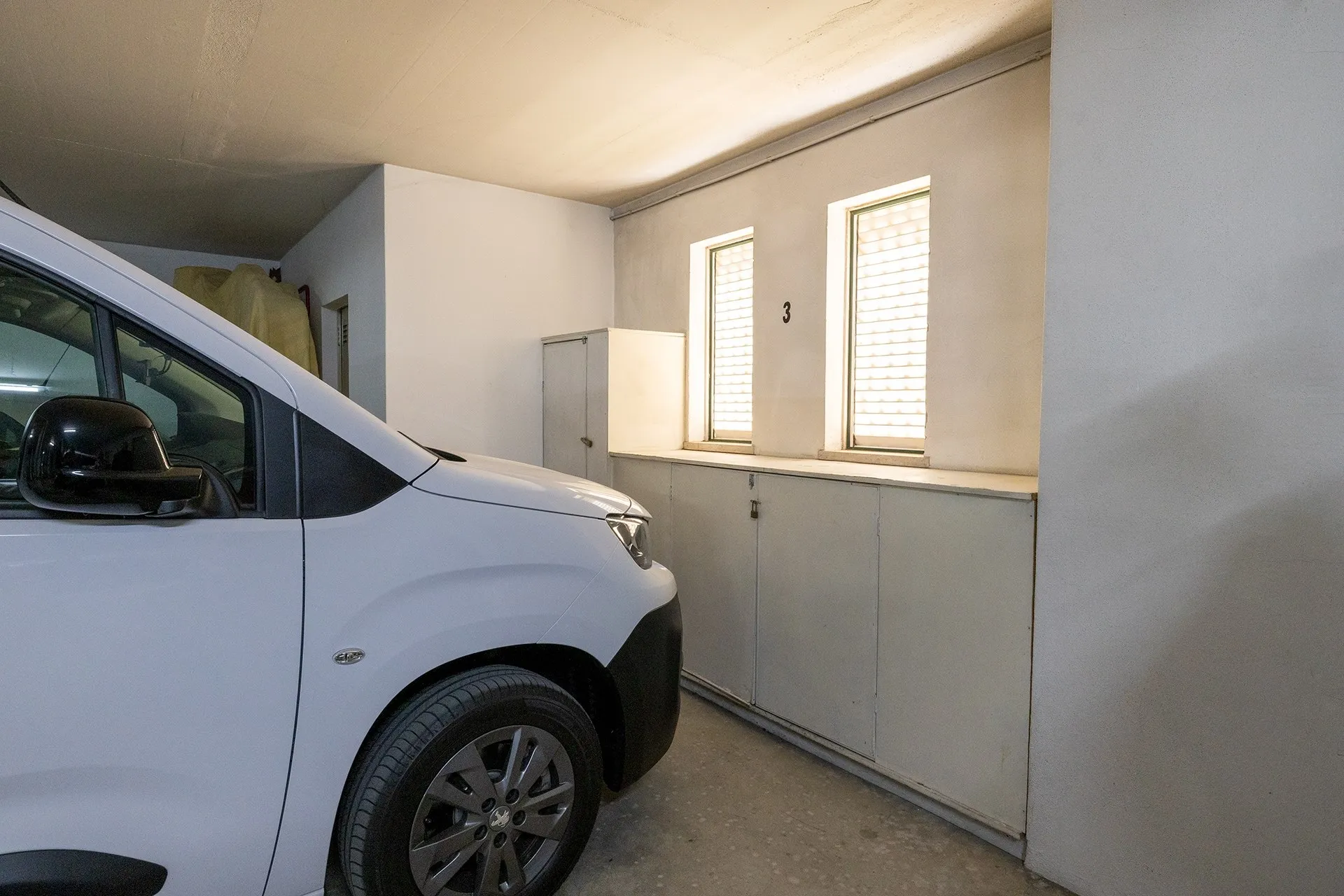 BEAUTIFUL 2 BED 2 BATH APARTMENT WITH PRIVATE PARKING IN LAGOS 25