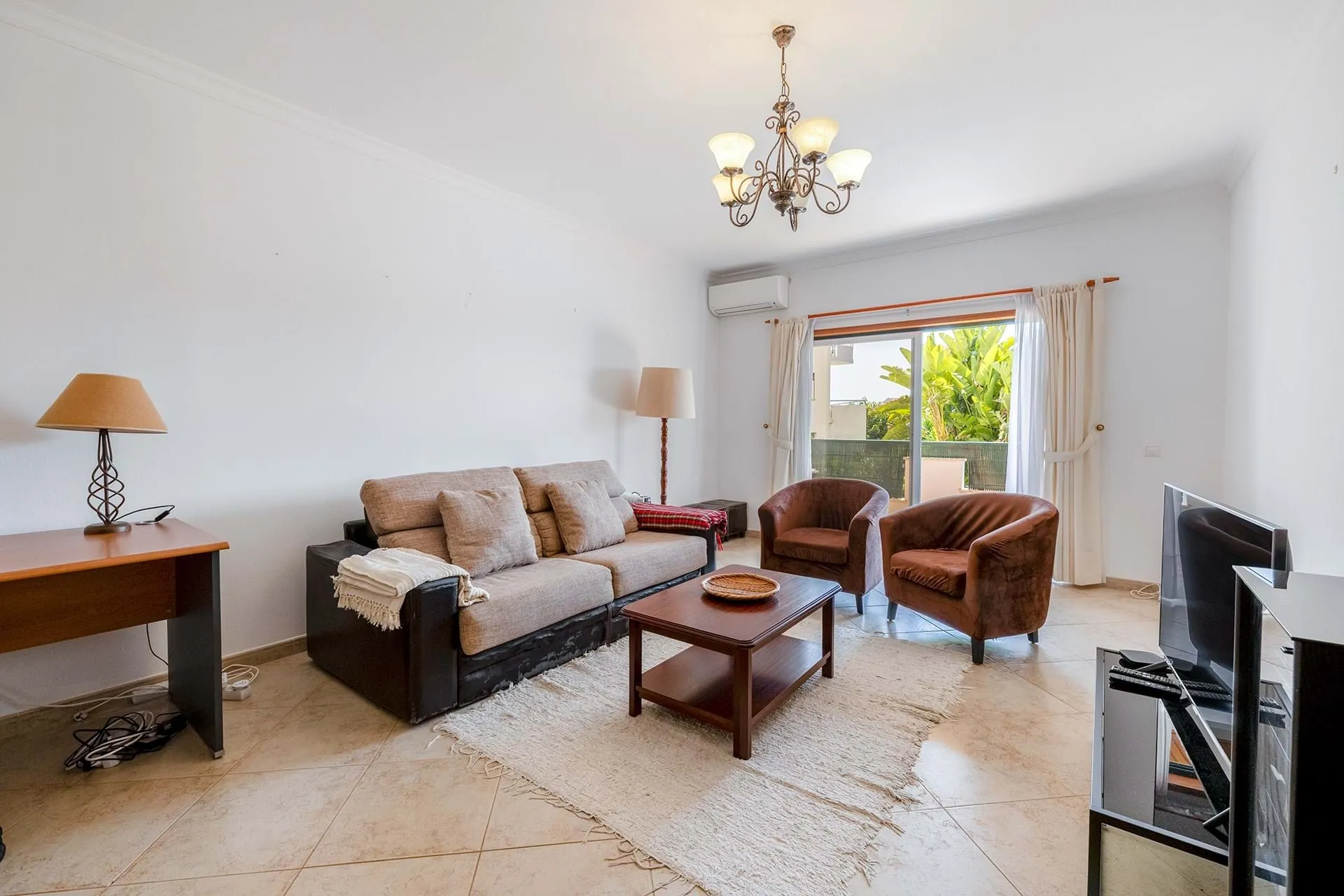 BEAUTIFUL 2 BED 2 BATH APARTMENT WITH PRIVATE PARKING IN LAGOS 5