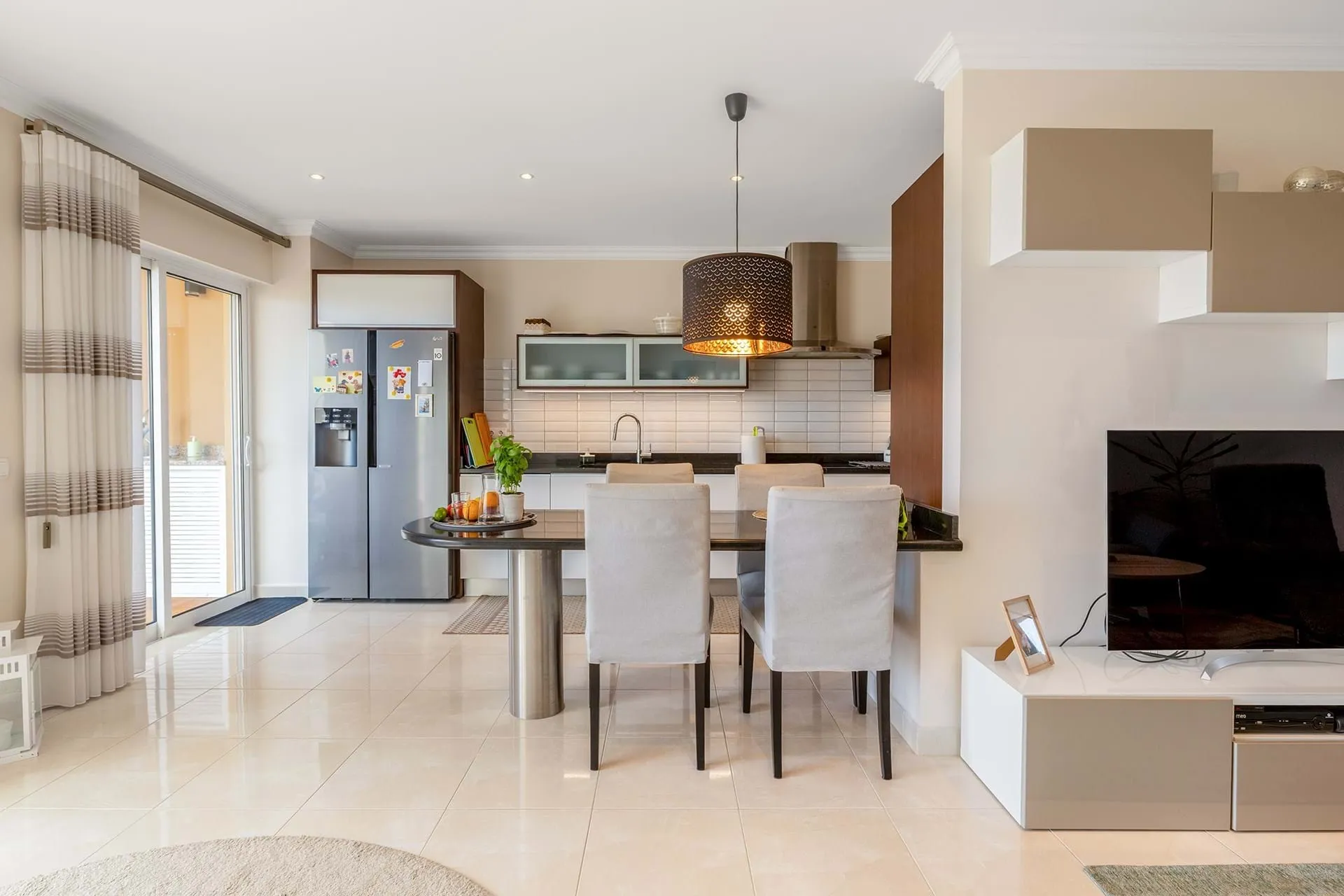 FANTASTIC 2 BEDROOM APARTMENT WITH SEA VIEW IN LAGOS 10