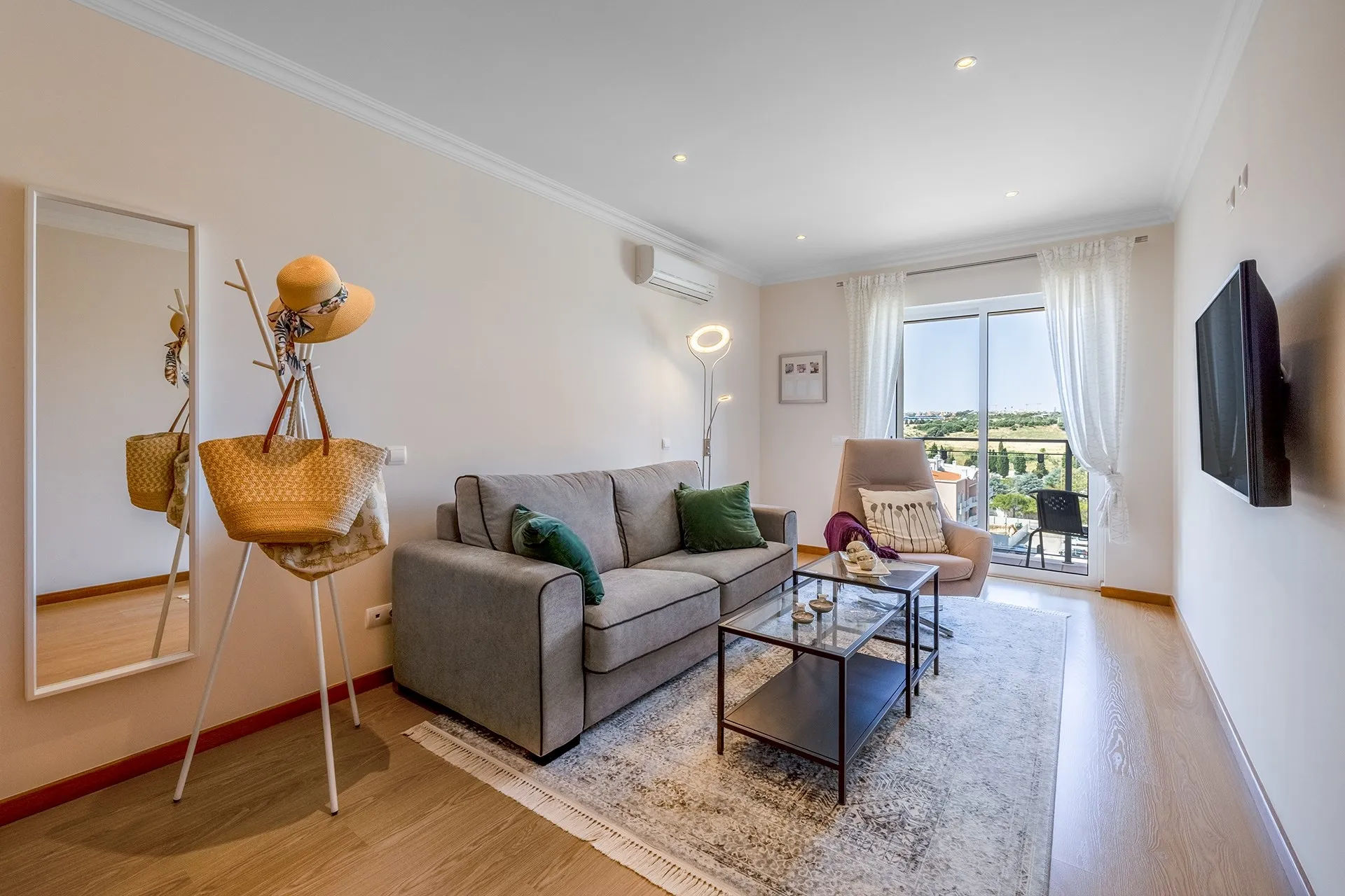 FANTASTIC 2 BEDROOM APARTMENT WITH SEA VIEW IN LAGOS 13