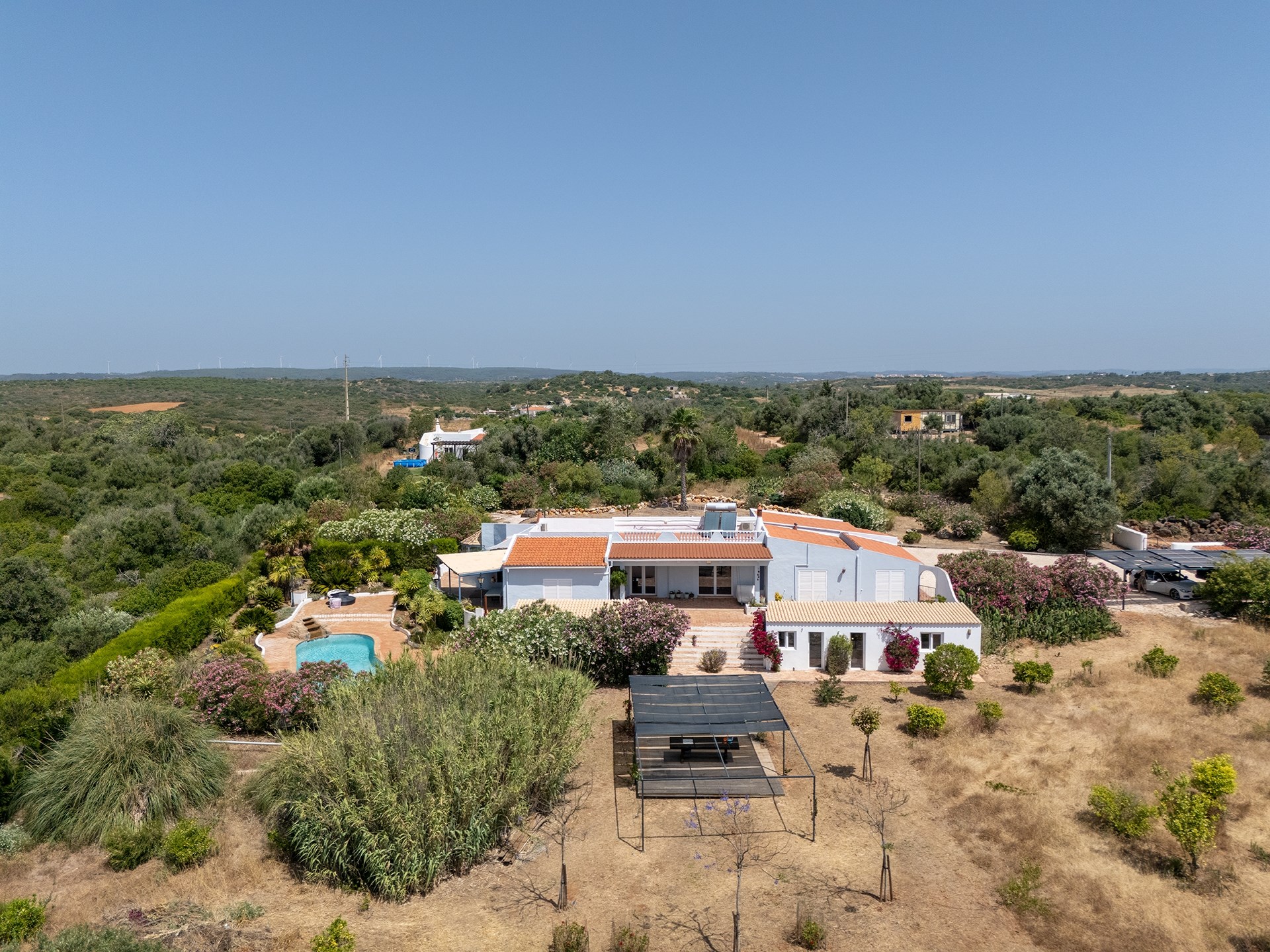 SPACIOUS CHARACTER PROPERTY WITH POOL AND ROOF TERRACE ESPICHE 1