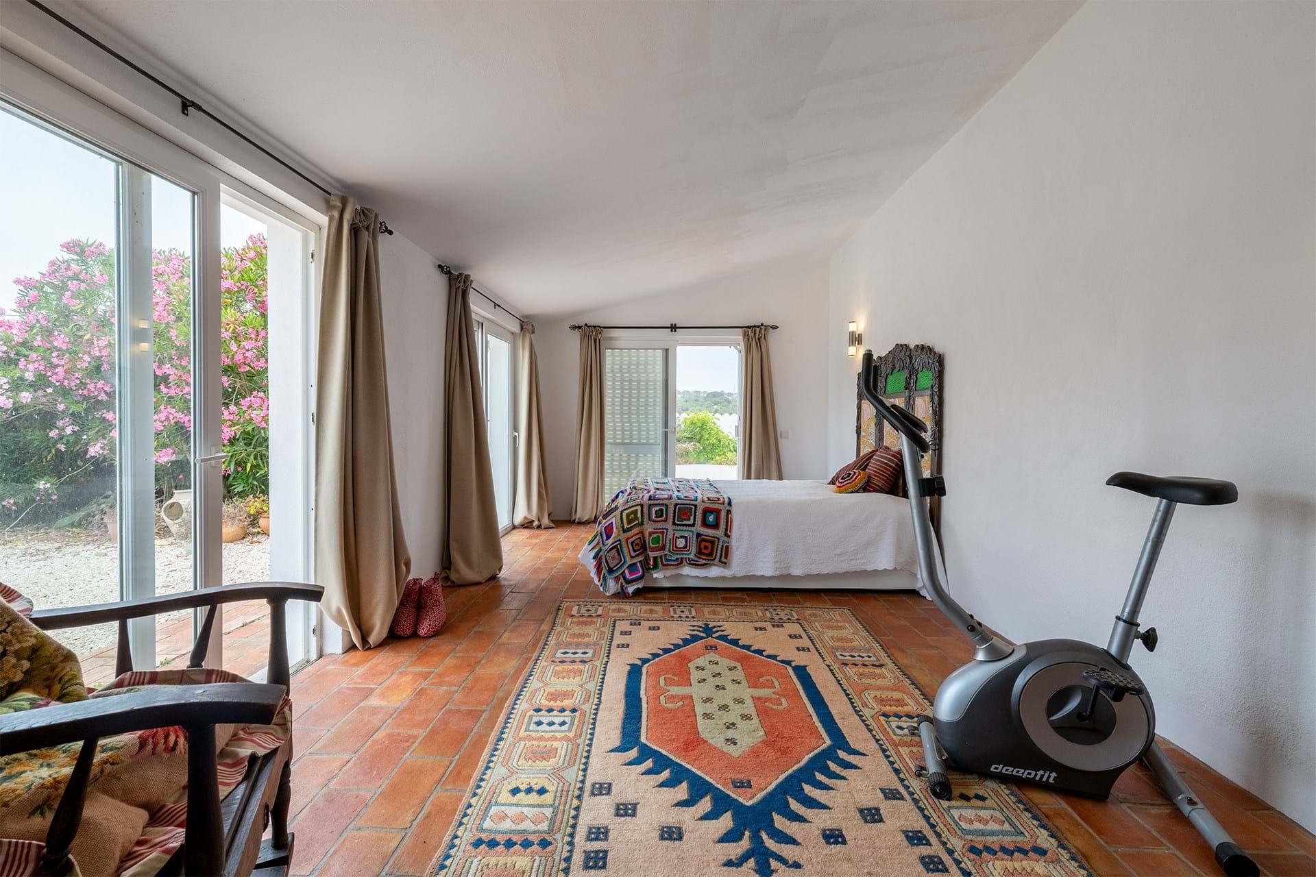 SPACIOUS CHARACTER PROPERTY WITH POOL AND ROOF TERRACE ESPICHE 19
