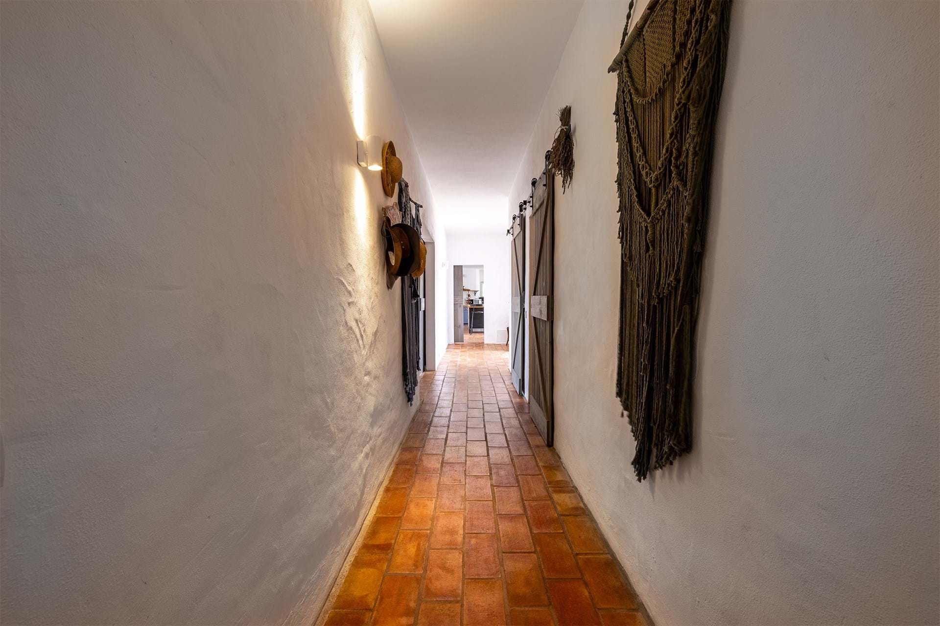 SPACIOUS CHARACTER PROPERTY WITH POOL AND ROOF TERRACE ESPICHE 24