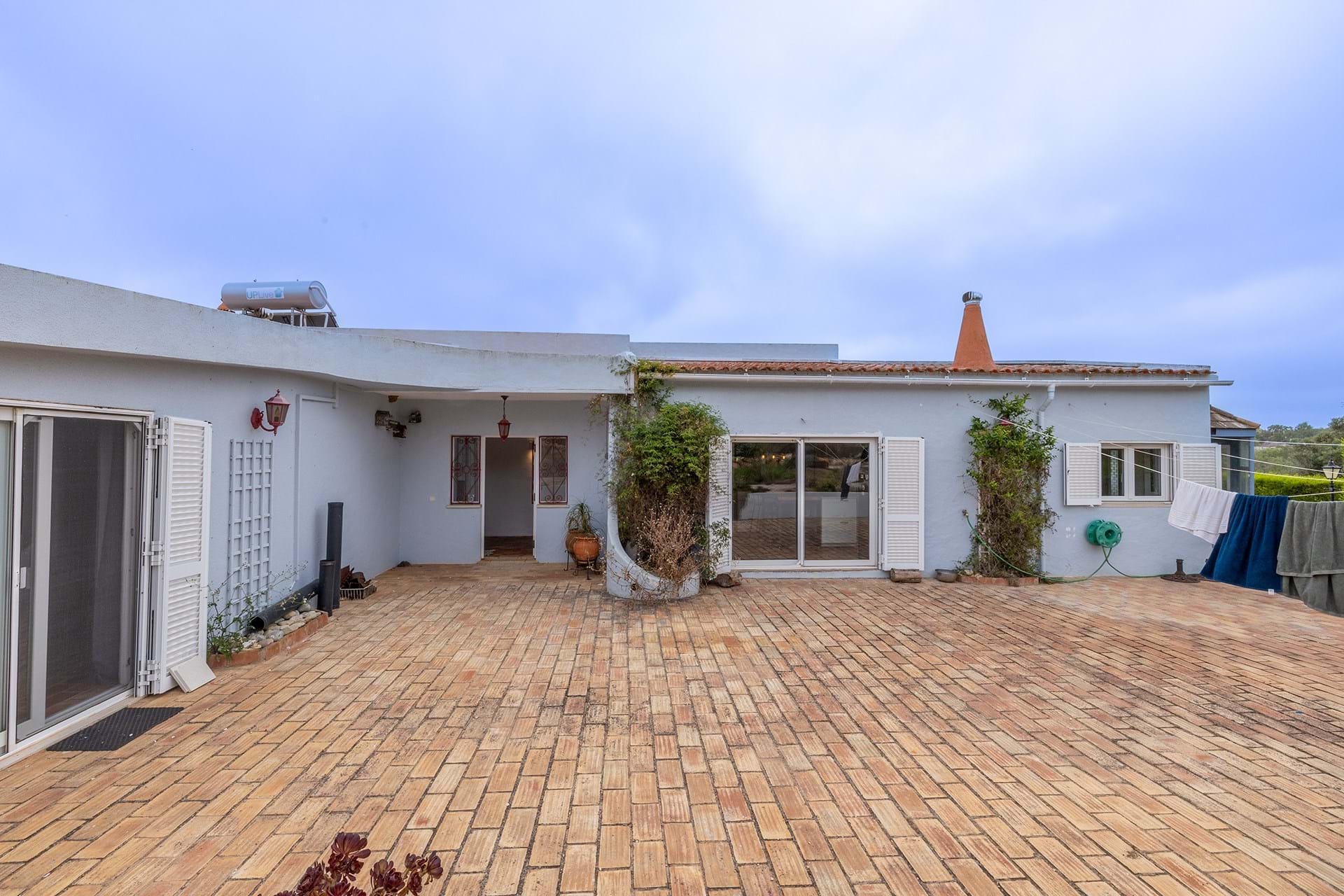 SPACIOUS CHARACTER PROPERTY WITH POOL AND ROOF TERRACE ESPICHE 28