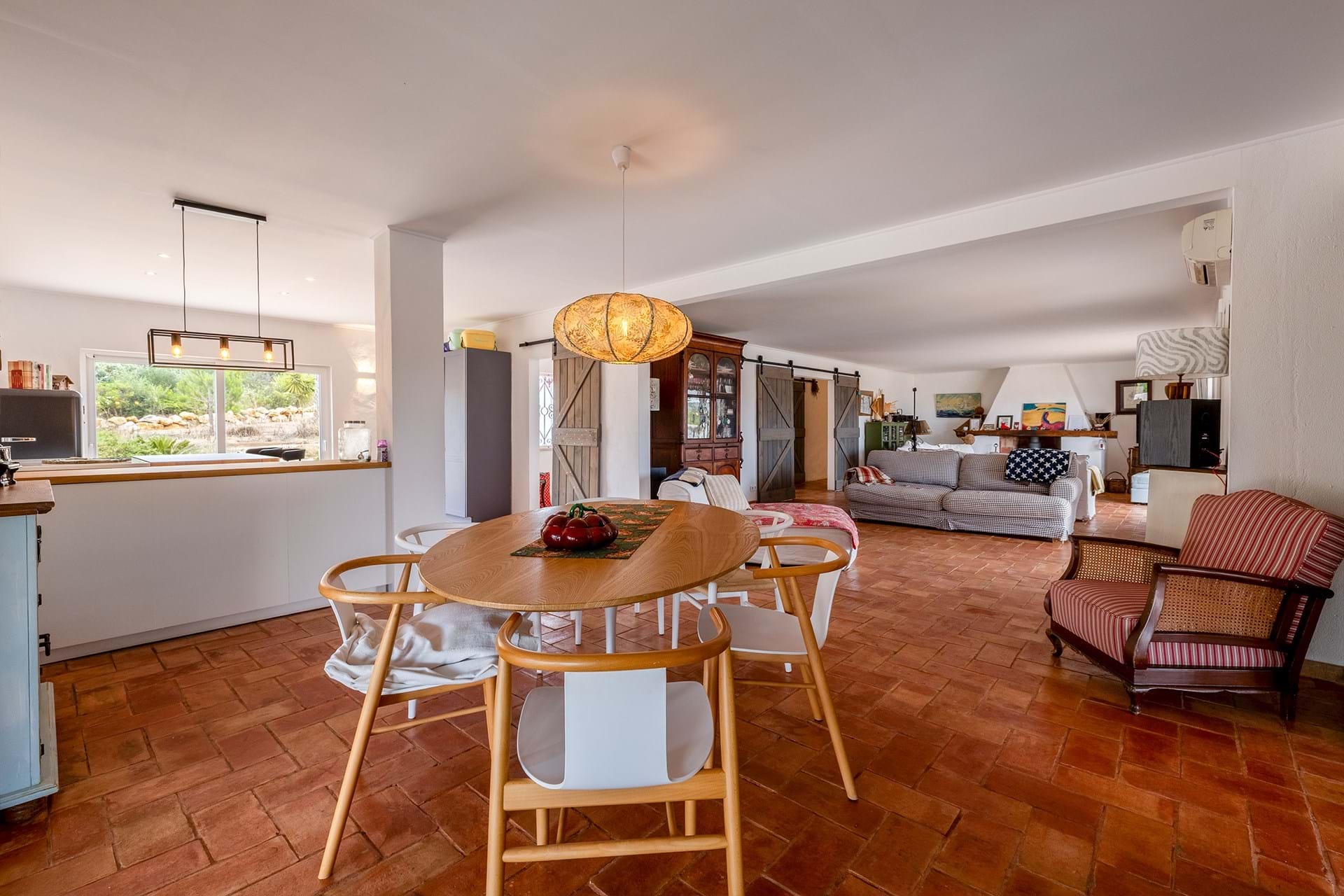 SPACIOUS CHARACTER PROPERTY WITH POOL AND ROOF TERRACE ESPICHE 3