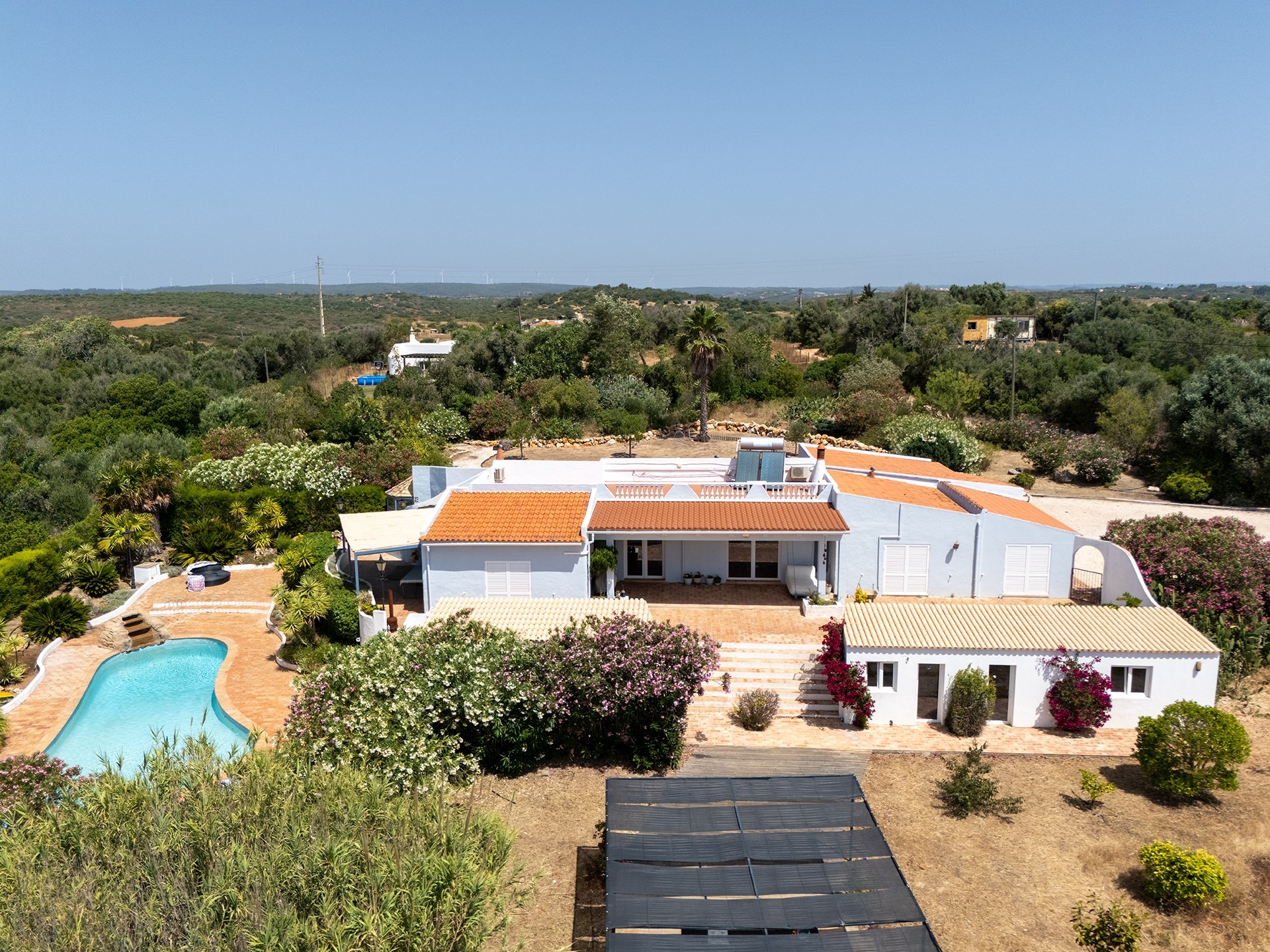 SPACIOUS CHARACTER PROPERTY WITH POOL AND ROOF TERRACE ESPICHE 34