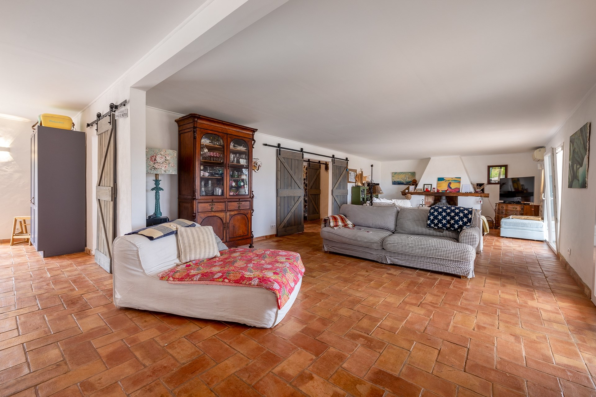 SPACIOUS CHARACTER PROPERTY WITH POOL AND ROOF TERRACE ESPICHE 5