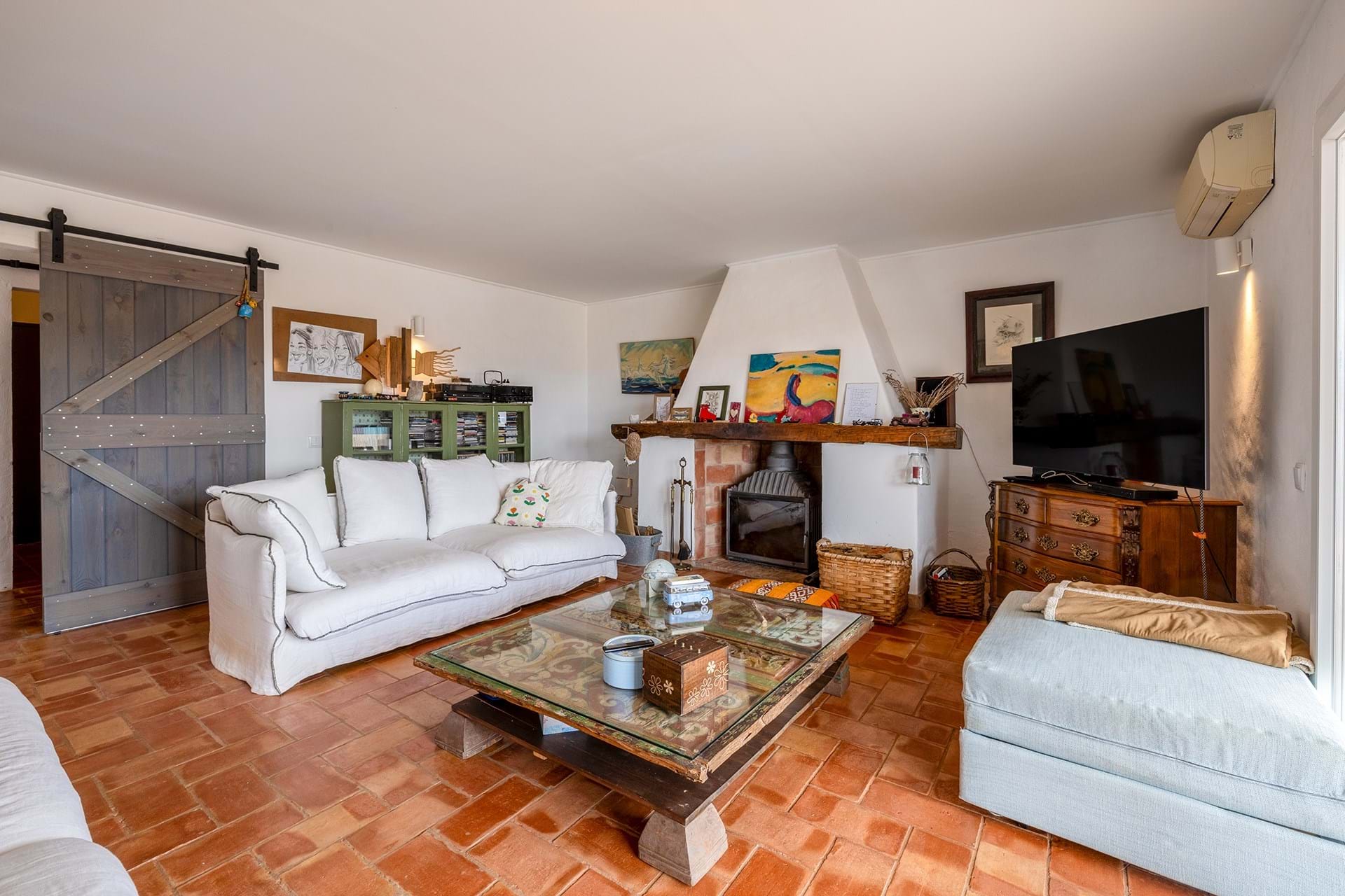 SPACIOUS CHARACTER PROPERTY WITH POOL AND ROOF TERRACE ESPICHE 6