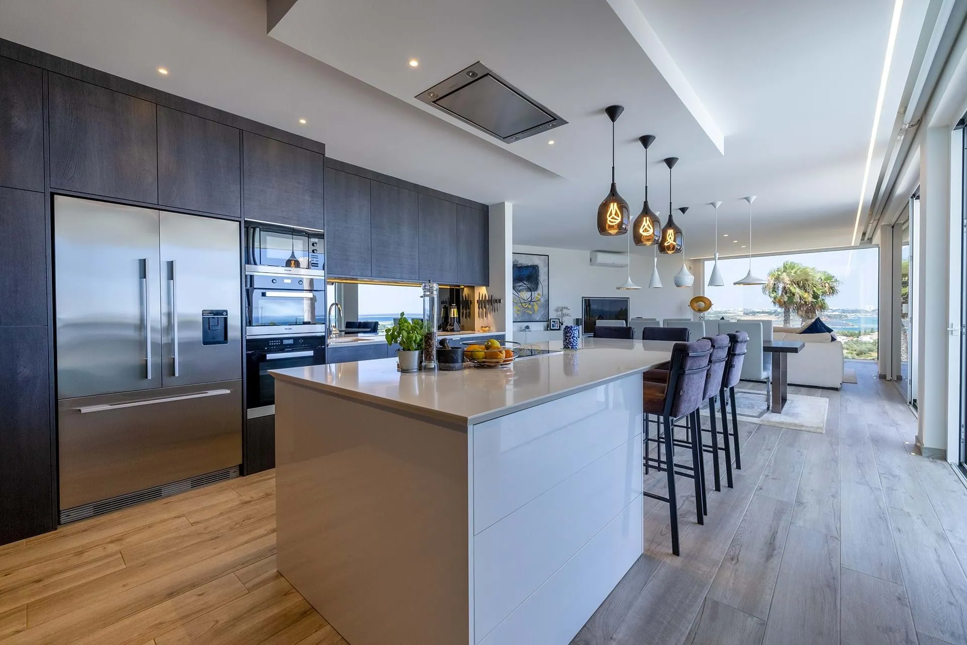 EXCEPTIONAL CONTEMPORARY 4-BEDROOM VILLA WITH INFINITY POOL IN VALE DA LAMA – LAGOS 14