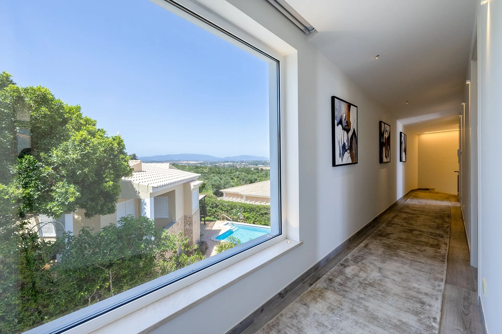 EXCEPTIONAL CONTEMPORARY 4-BEDROOM VILLA WITH INFINITY POOL IN VALE DA LAMA – LAGOS 33
