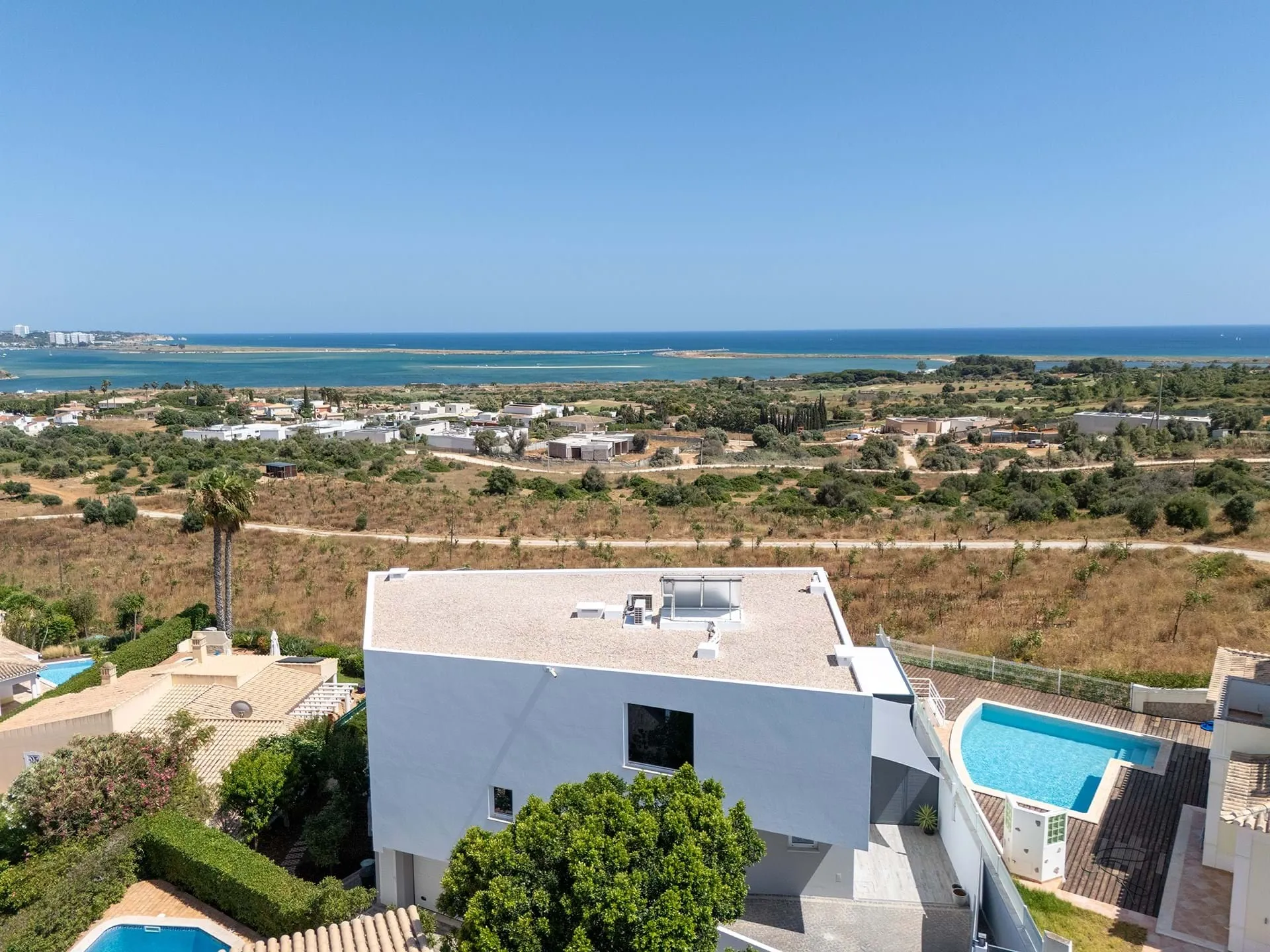 EXCEPTIONAL CONTEMPORARY 4-BEDROOM VILLA WITH INFINITY POOL IN VALE DA LAMA – LAGOS 55