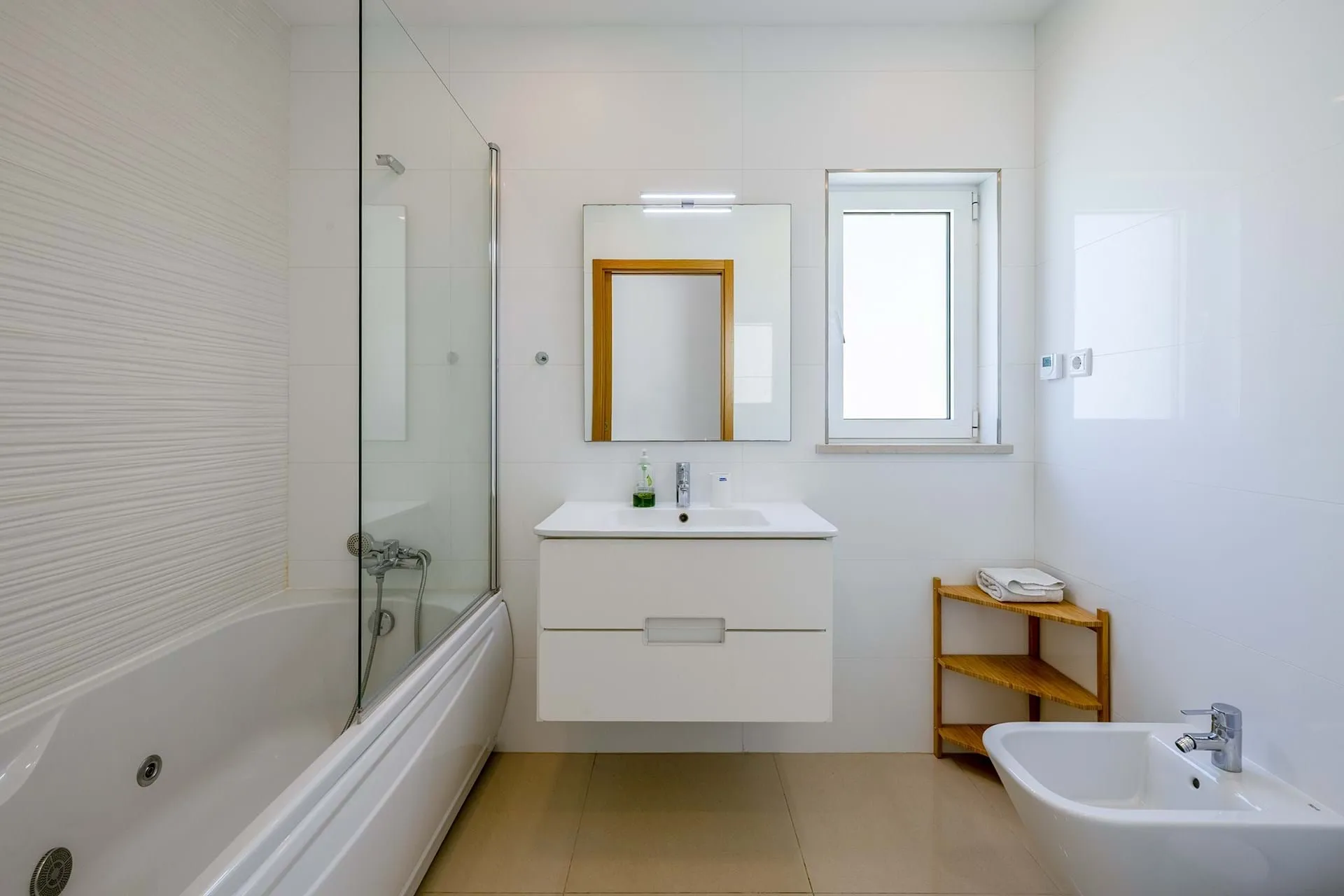 LUXURIOUS AND ULTRA MODERN T3 APPARTMENT NEAR MARINA DE LAGOS 23
