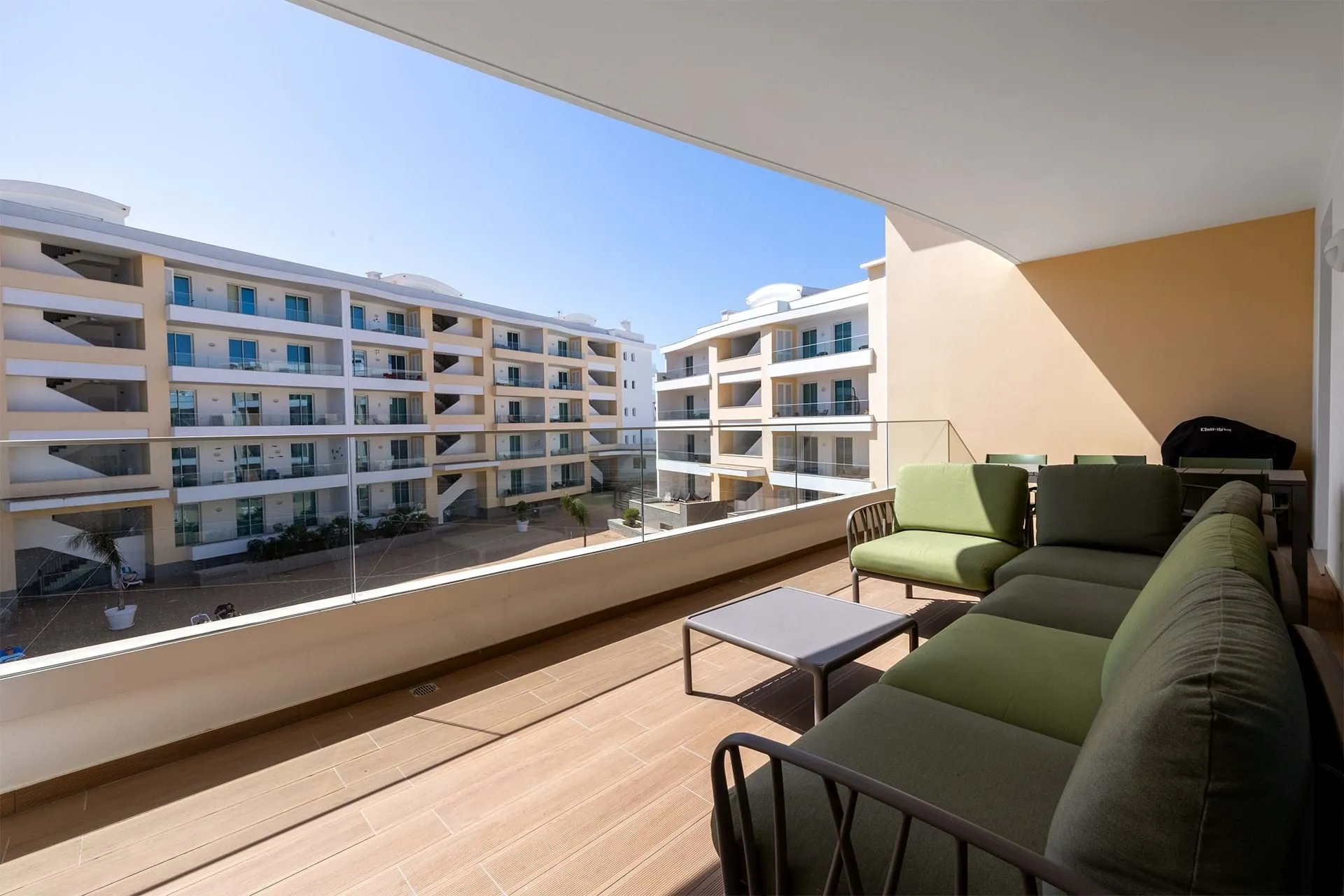 LUXURIOUS AND ULTRA MODERN T3 APPARTMENT NEAR MARINA DE LAGOS 26