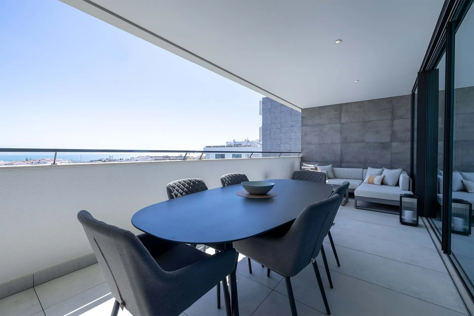 LUXURY 3-BEDROOM APARTMENT WITH SPECTACULAR SEA VIEW IN LAGOS 5