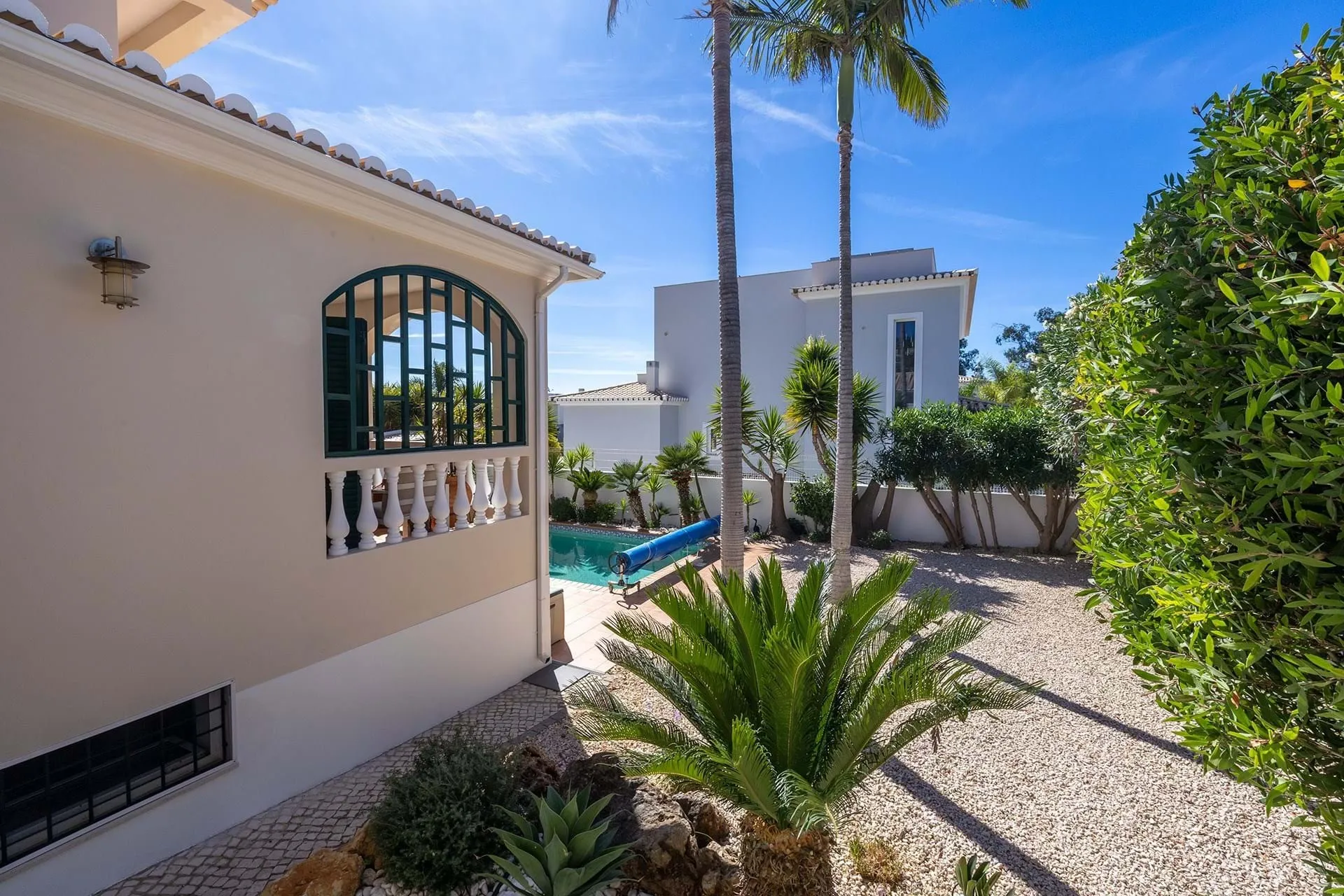 Exclusive Four-Bedroom Villa with a 140m² Basement and Pool in Prime Lagos Location 19
