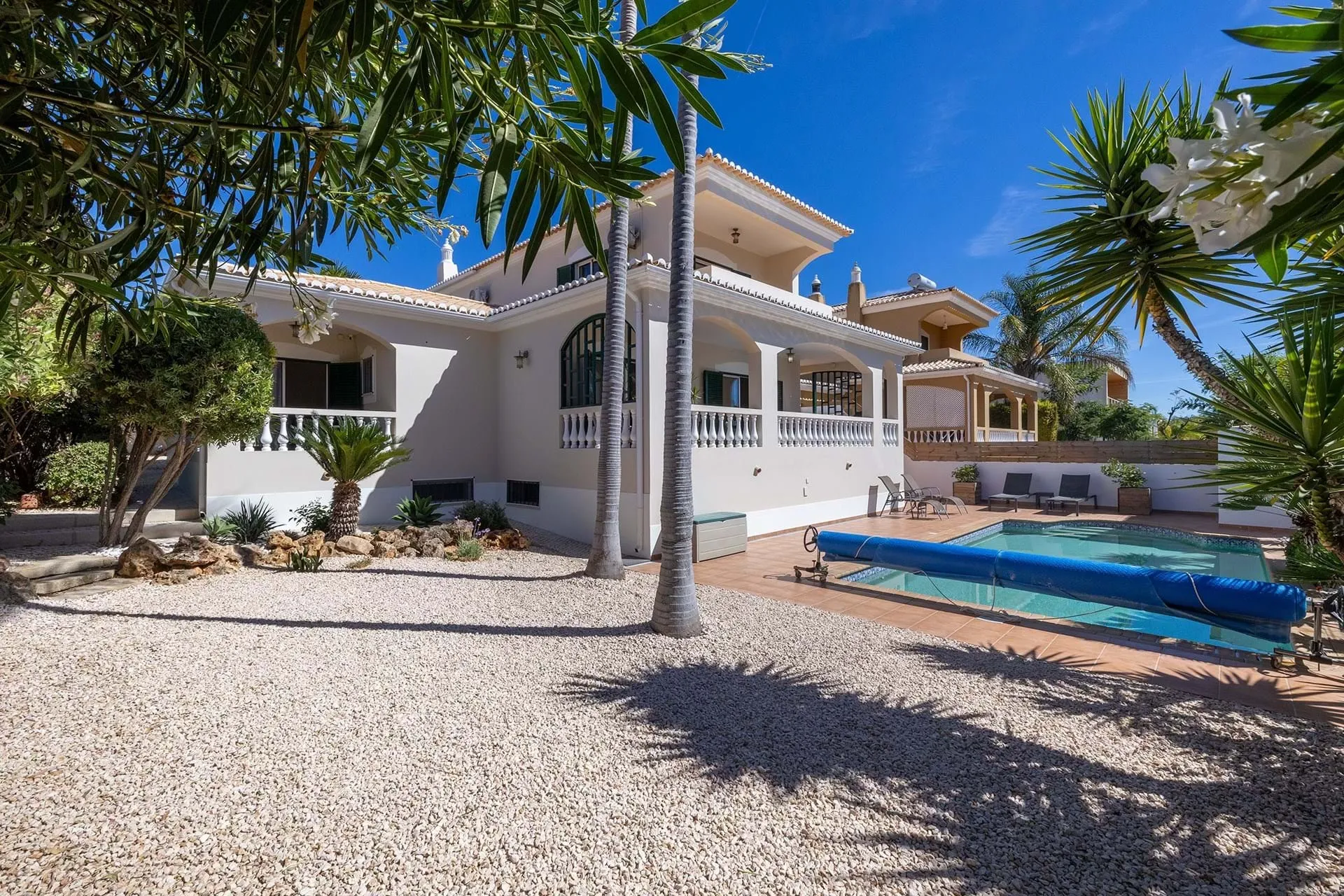 Exclusive Four-Bedroom Villa with a 140m² Basement and Pool in Prime Lagos Location 41