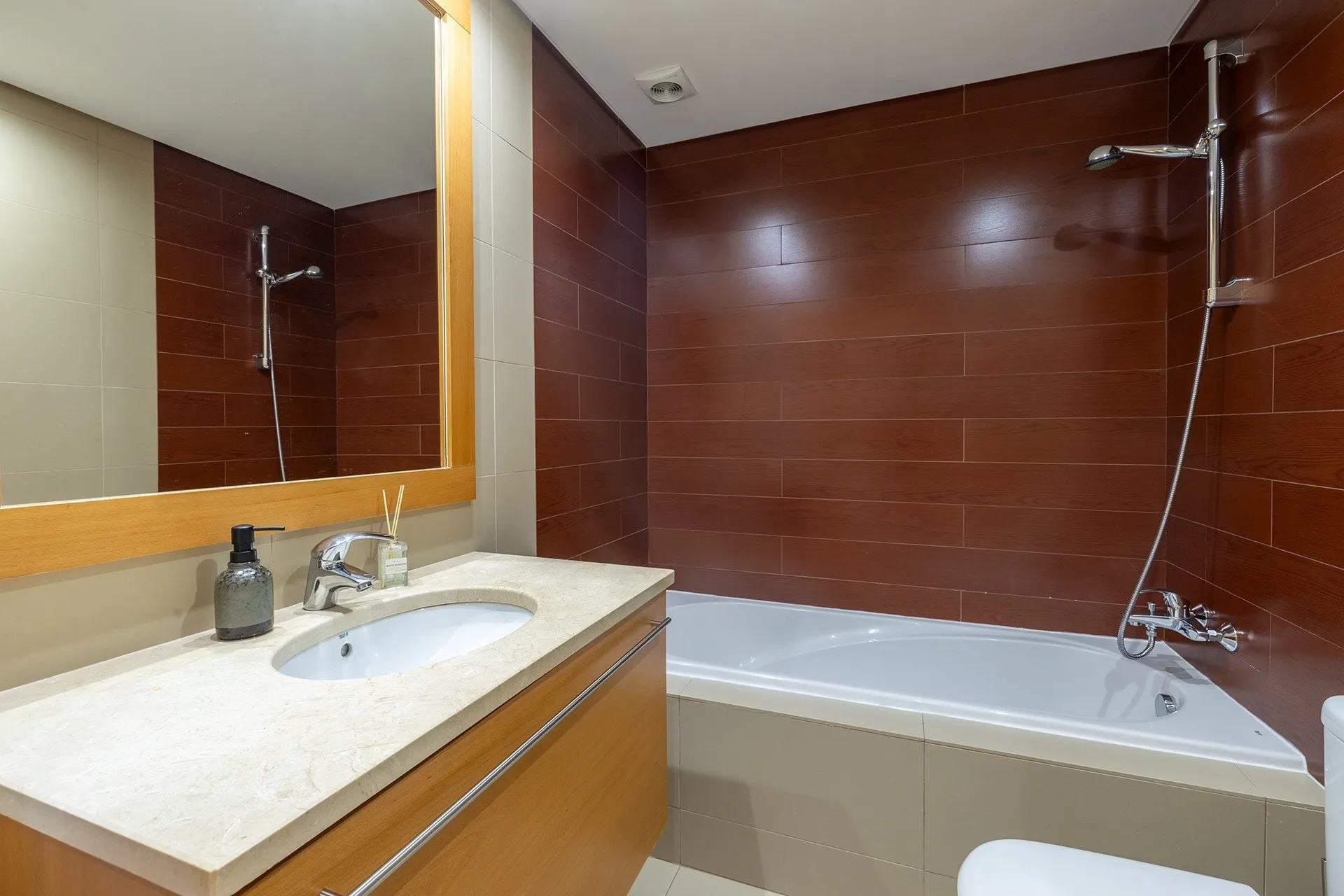 Stunning Penthouse Apartment with Sea Views near Lagos Marina 18