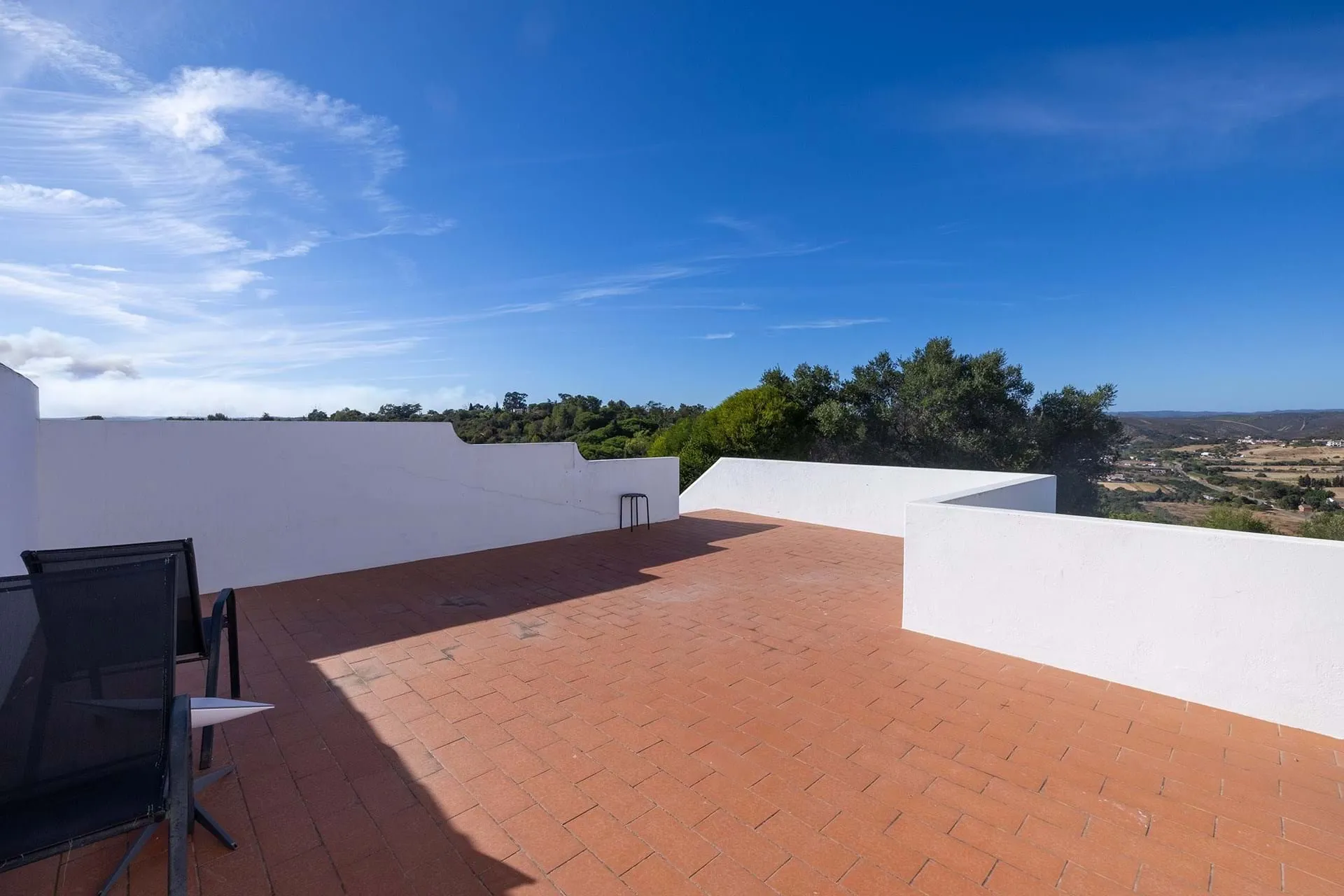 TRANQUIL 4 BEDS ALGARVE VILLA WITH PANORAMIC VIEWS NEAR VIBRANT LAGOS 44