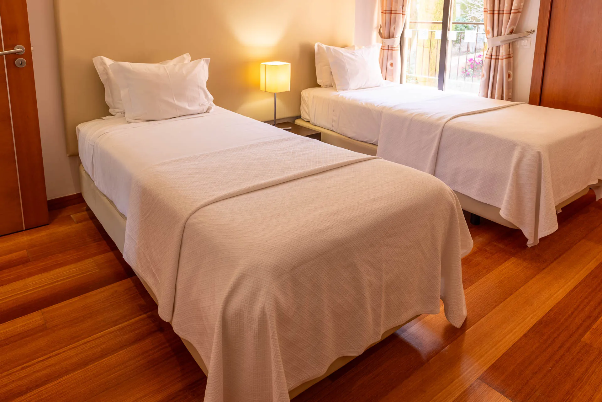 Turnkey Investment or Dream Holiday Home Luxurious T2 Apartment in Baía da Luz Praia da Luz 12