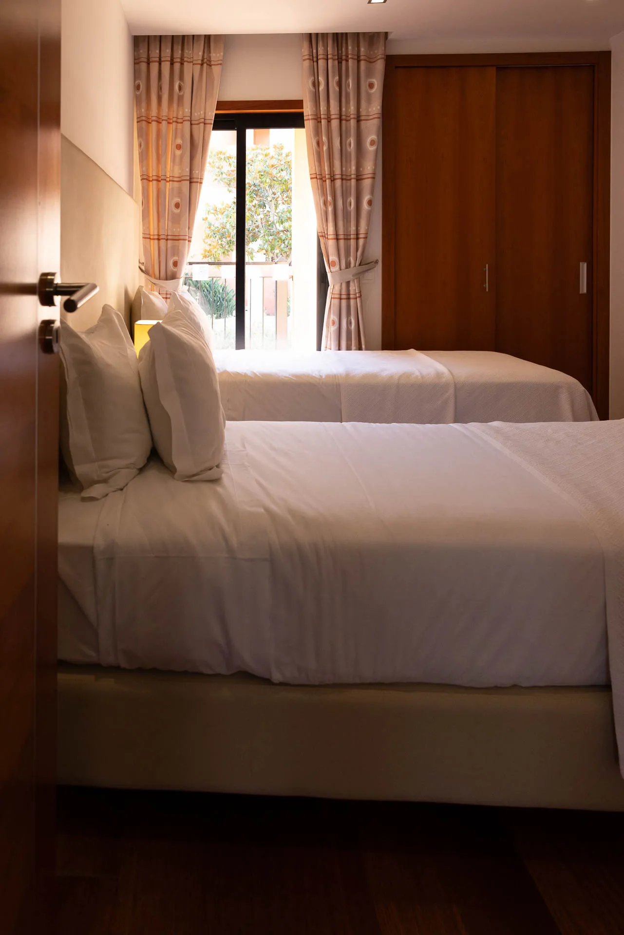 Turnkey Investment or Dream Holiday Home Luxurious T2 Apartment in Baía da Luz Praia da Luz 31