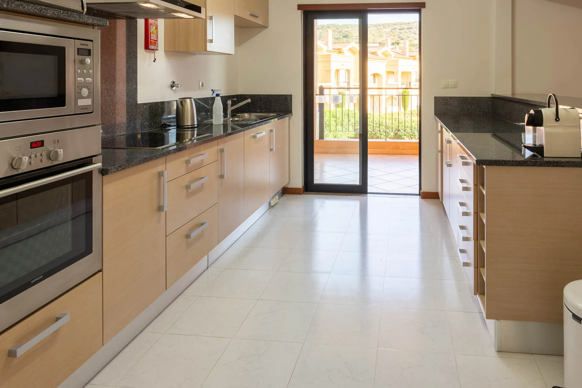 Turnkey Investment or Dream Holiday Home Luxurious T2 Apartment in Baía da Luz Praia da Luz 7