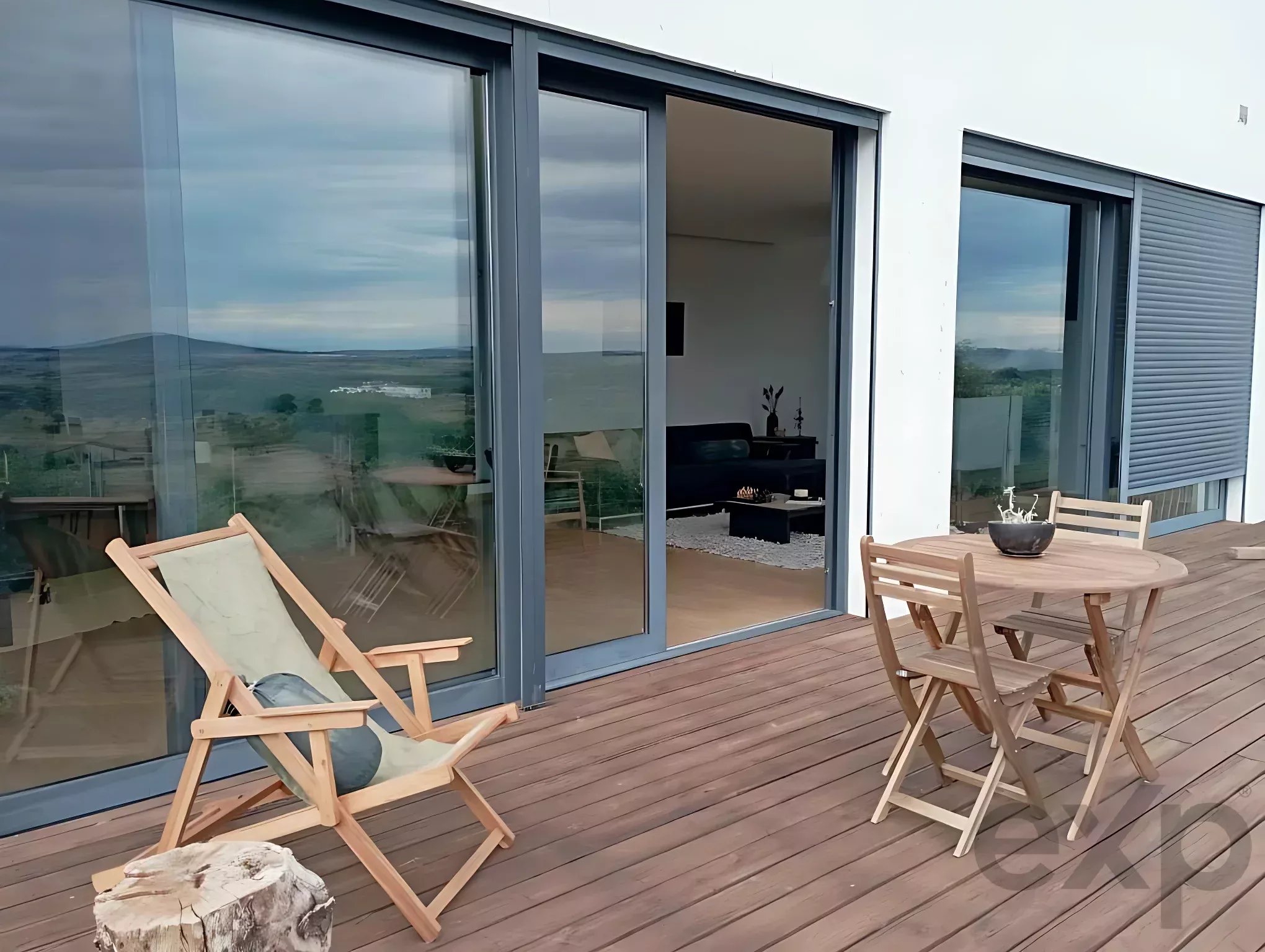5-Bedroom House in the country side (2 dwellings 3-bedroom + 2-bedroom)