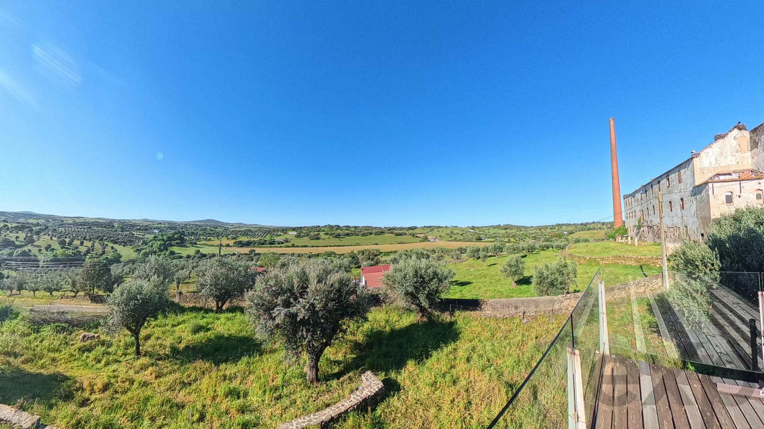 5-Bedroom House in the country side (2 dwellings 3-bedroom + 2-bedroom)