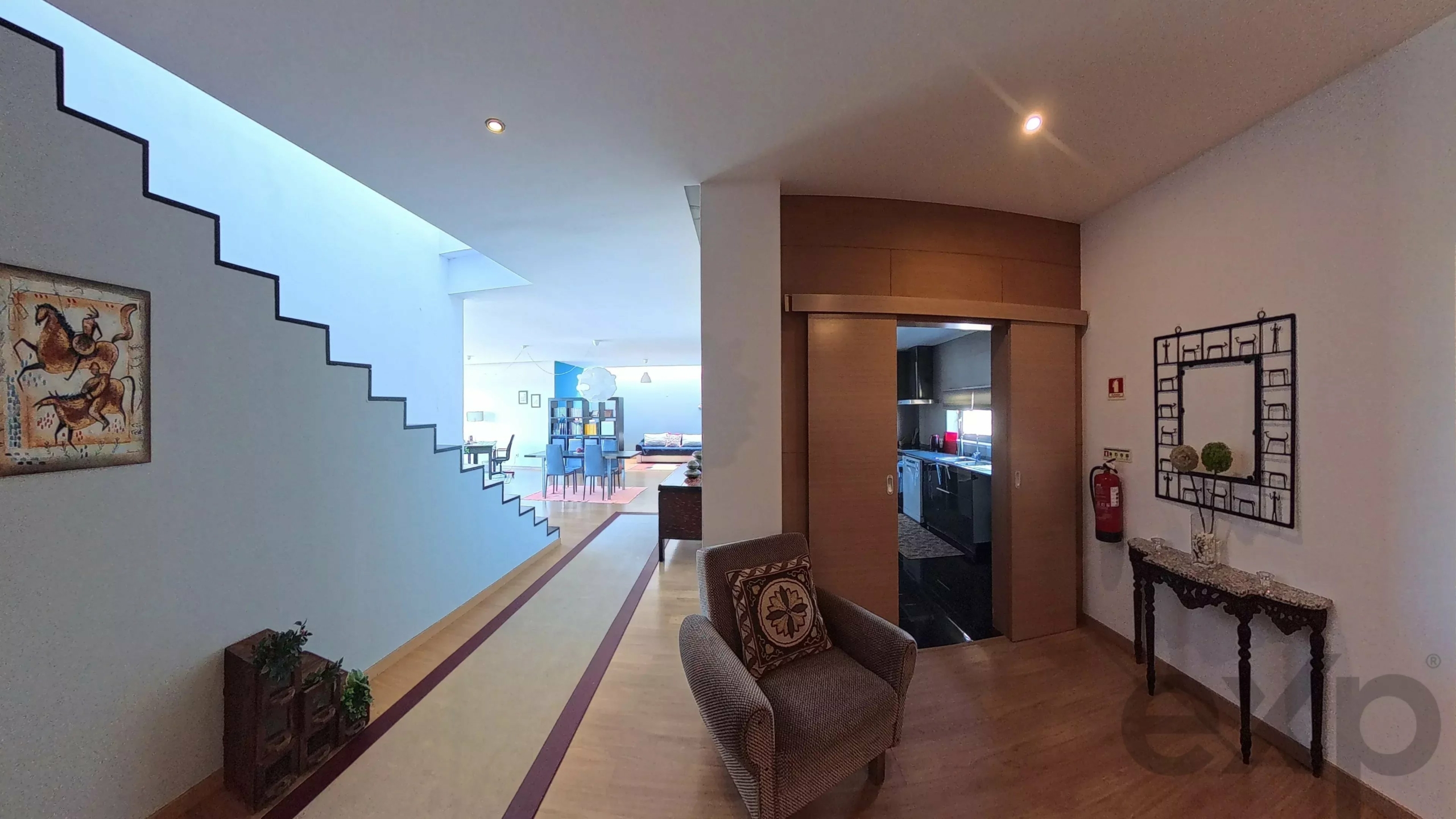 5-Bedroom House in the country side (2 dwellings 3-bedroom + 2-bedroom)