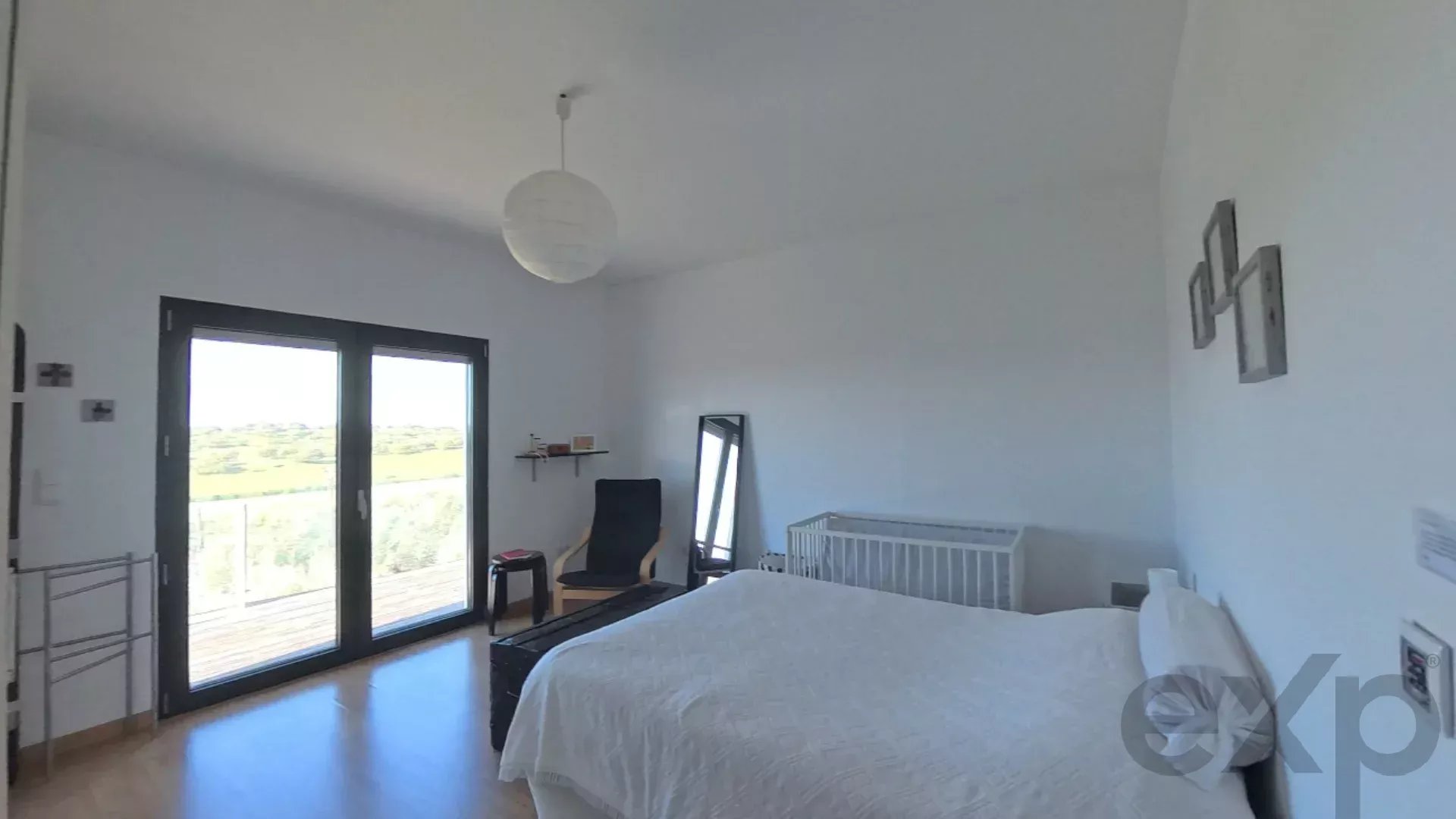 5-Bedroom House in the country side (2 dwellings 3-bedroom + 2-bedroom)