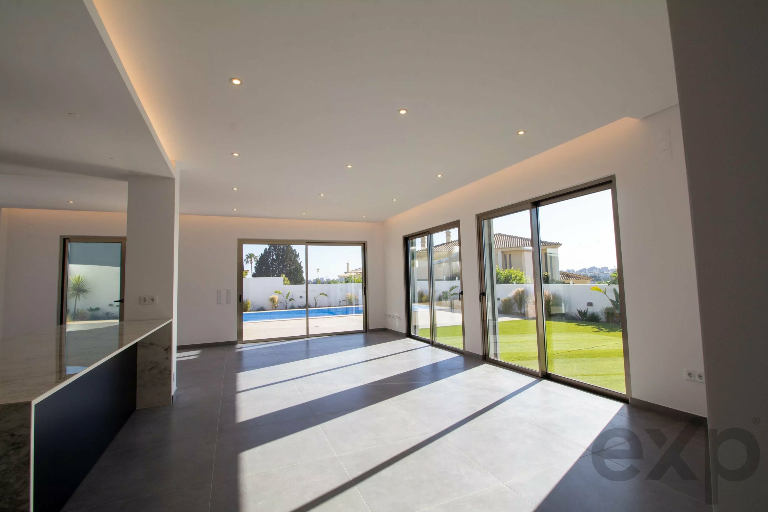 Luxury Contemporary Home with Sea View in Ferragudo