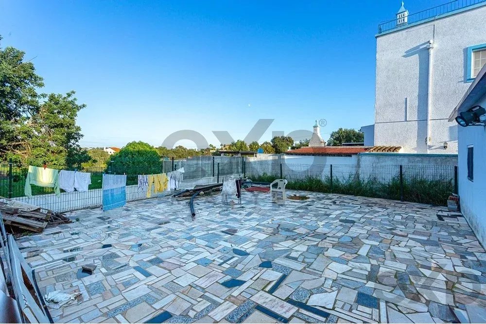 2-bedr. house on 658m2 plot next to Ria Formosa