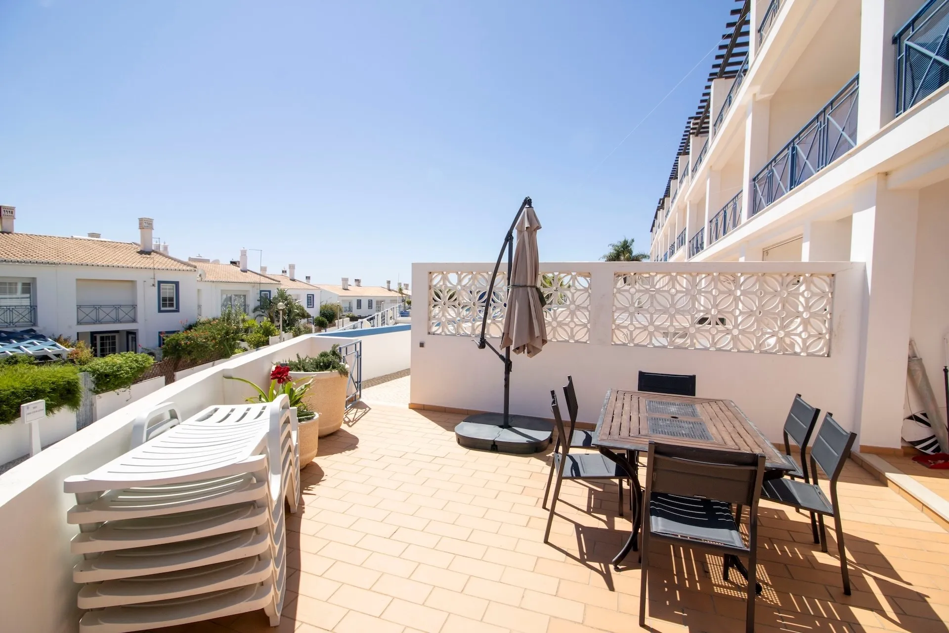 18_a784f474-6541-41a6-a9a6-c068ab9aa6c5 Sea-View Four-Bed House, Short Walk to Praia da Luz Beach