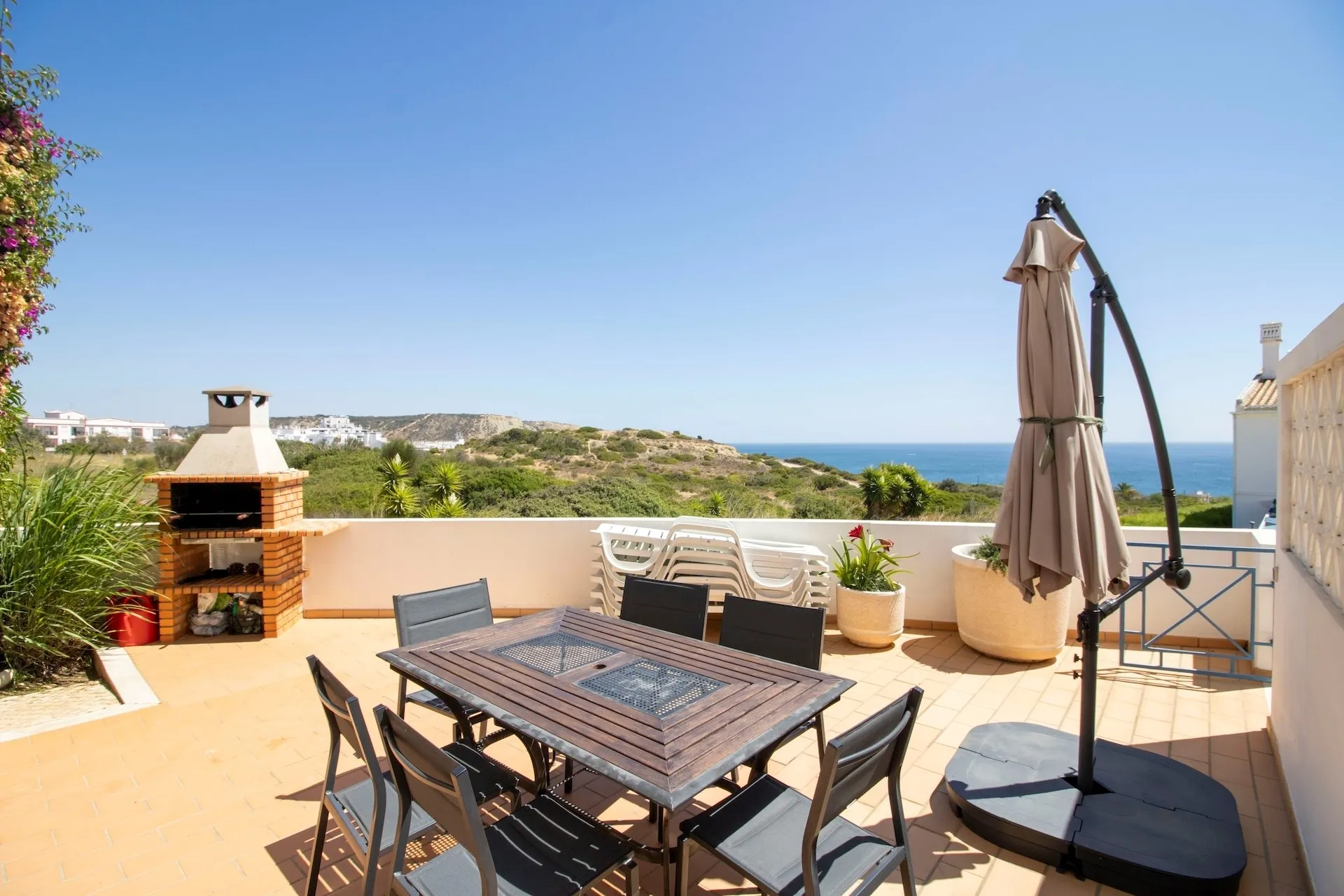 20_3e829ef6-3227-41ae-8979-f52558d49df8 Sea-View Four-Bed House, Short Walk to Praia da Luz Beach