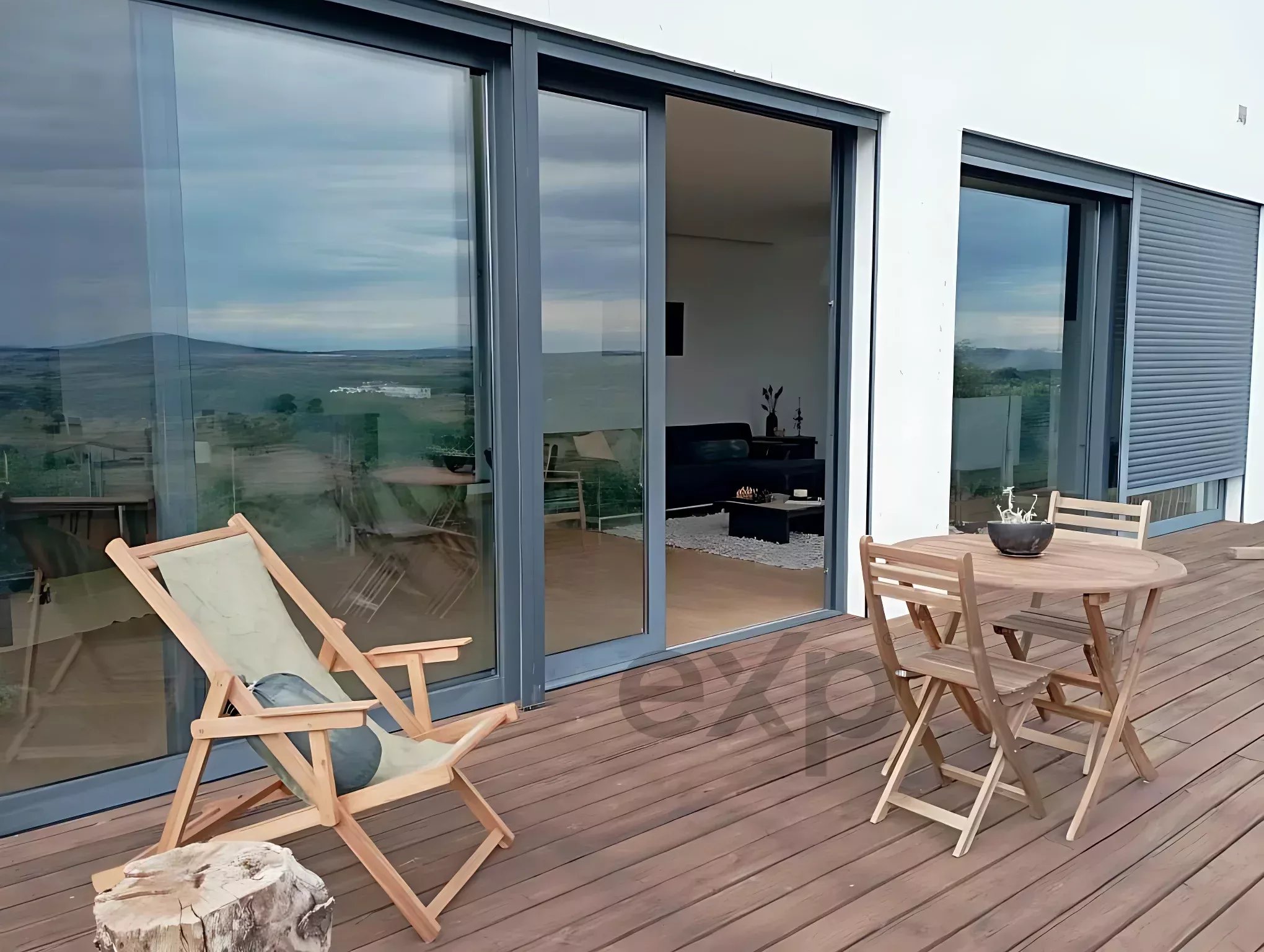 5-Bedroom House in the country side (2 dwellings 3-bedroom + 2-bedroom)