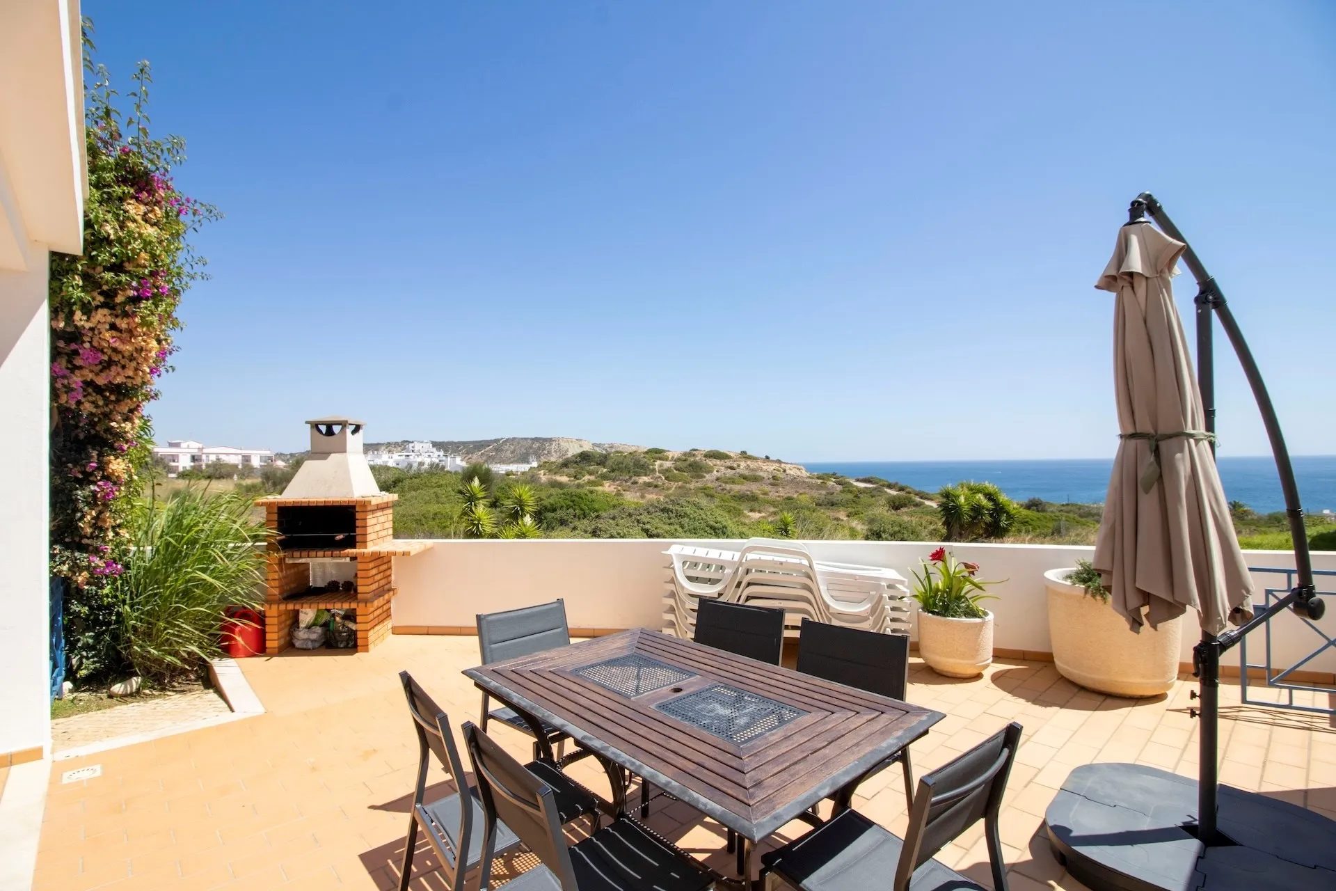 5_7b727488-9b2d-4cf7-8565-bc5f8d14eaca Sea-View Four-Bed House, Short Walk to Praia da Luz Beach