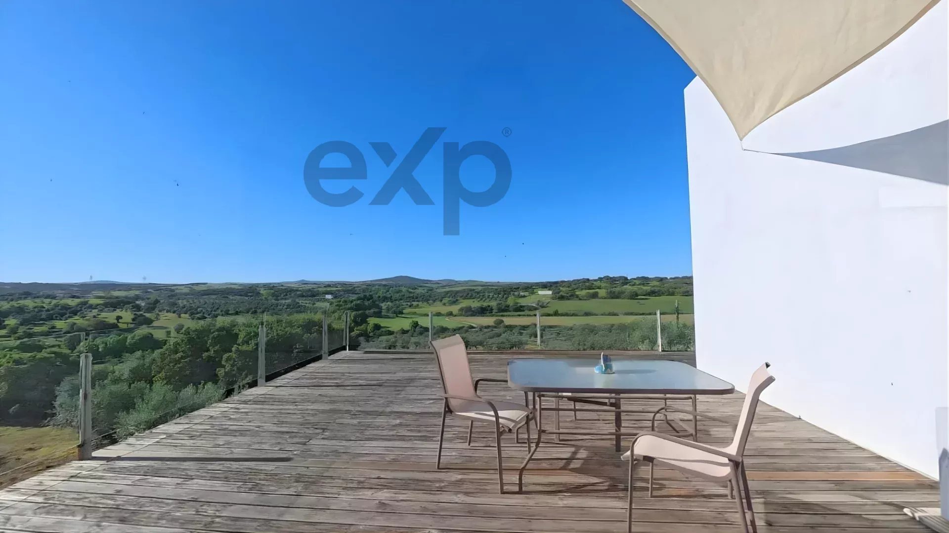 5-Bedroom House in the country side (2 dwellings 3-bedroom + 2-bedroom)