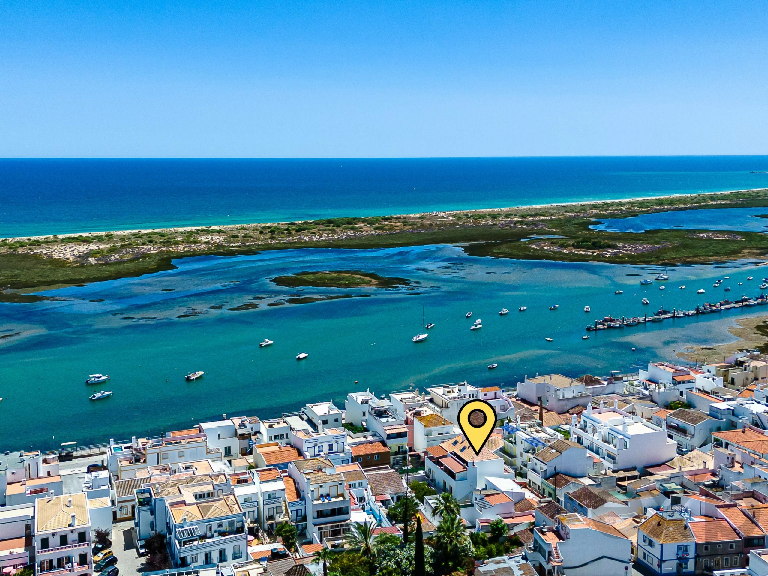 Flat with sunny terrace in Cabanas de Tavira, East Algarve