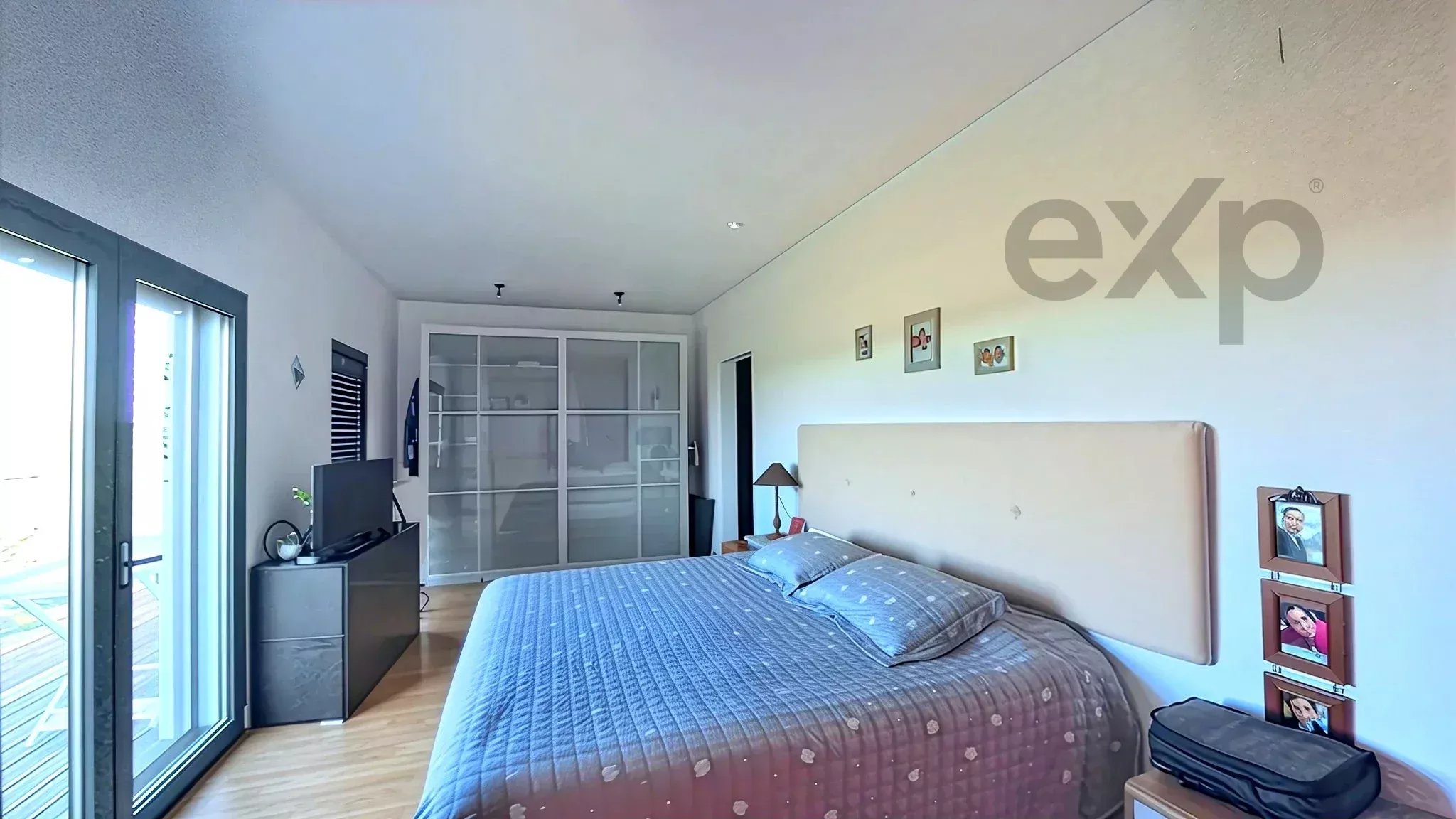 5-Bedroom House in the country side (2 dwellings 3-bedroom + 2-bedroom)