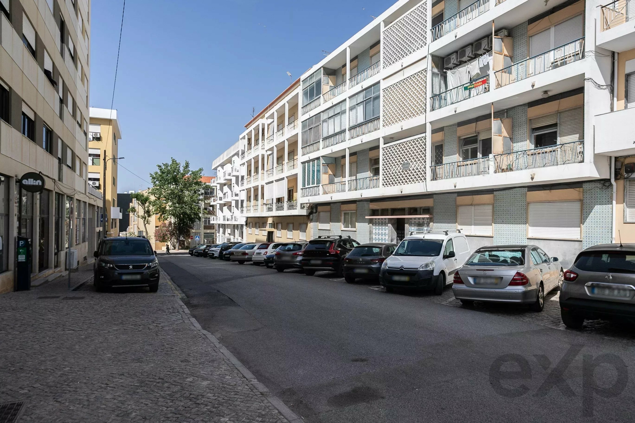 Two-Bedroom Apartment in the Centre of Tavira, in Need of Renovation