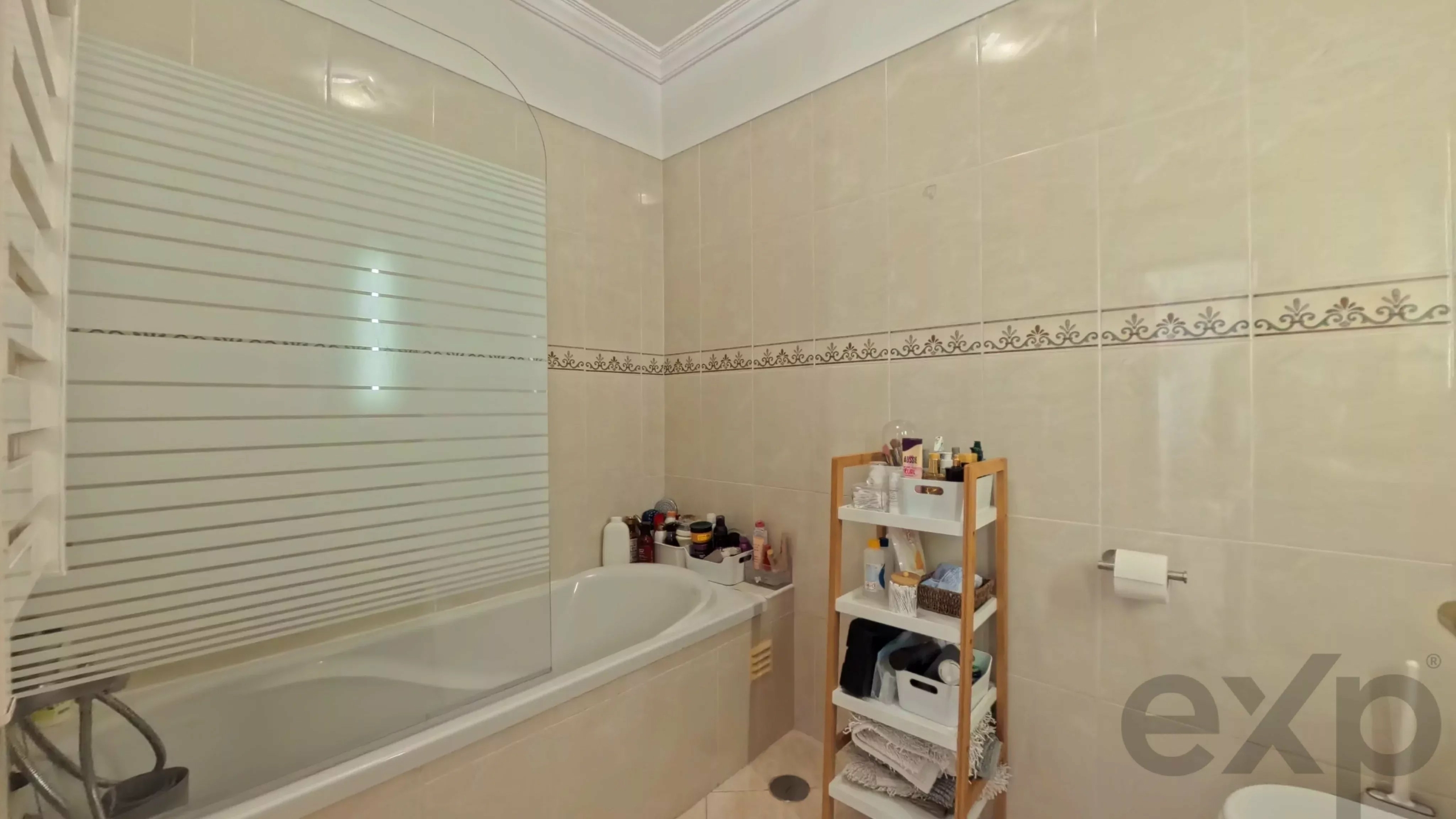 4-Bedroom Duplex Apartment in Almancil