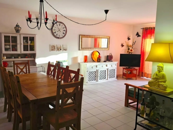 3-Bedroom Apartment near Praia da Rocha, Portimão