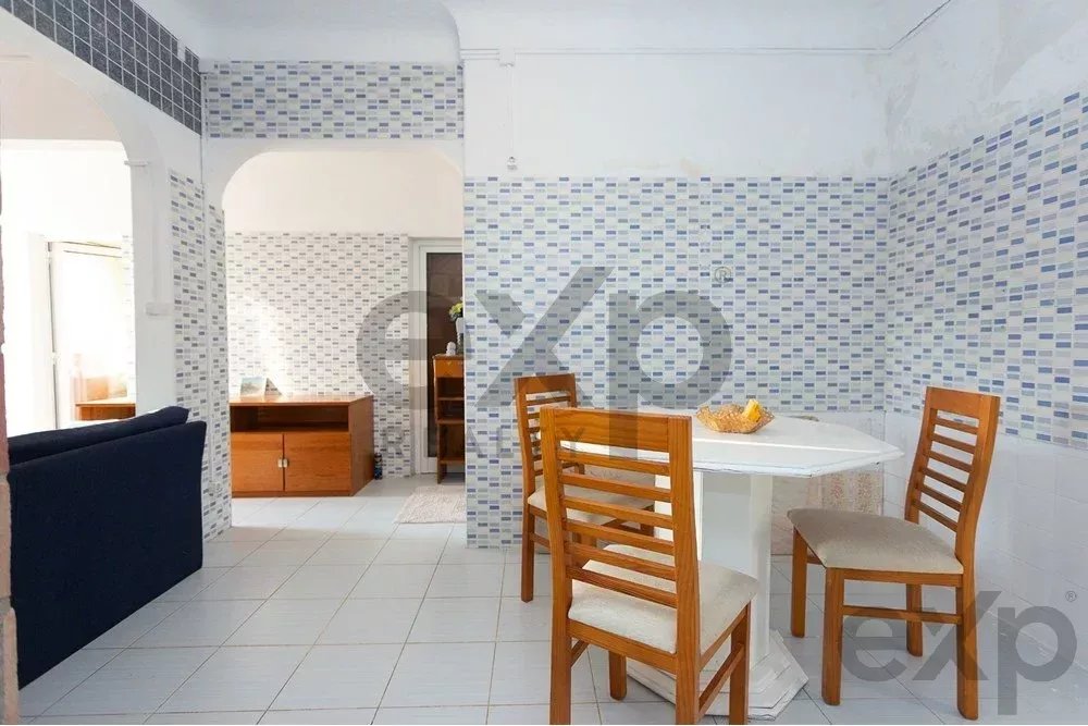 2-bedr. house on 658m2 plot next to Ria Formosa