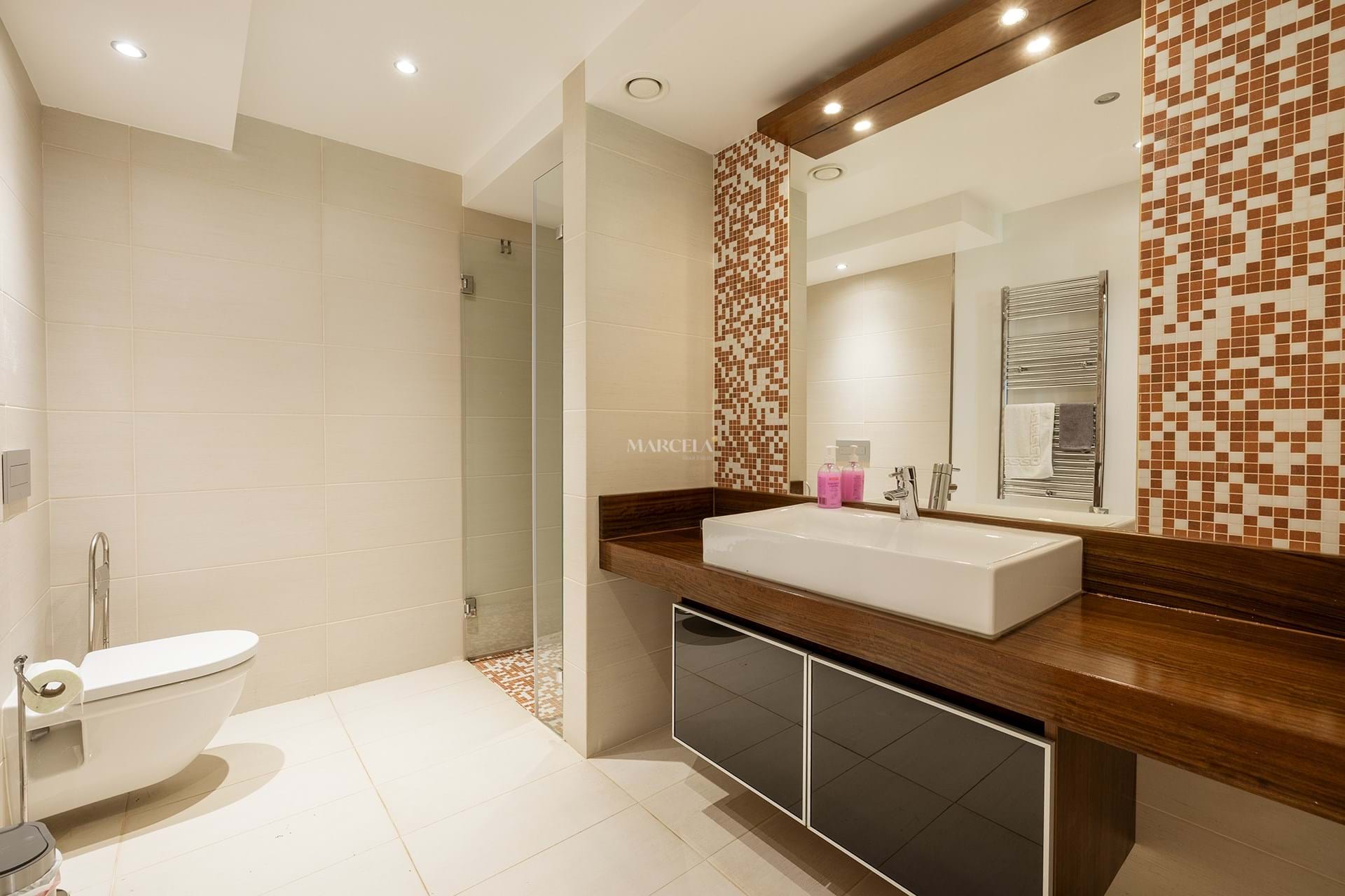 pdm-36 Sea View 4-Bedroom Villa with Heated Pool, Porto Dona Maria, Luz