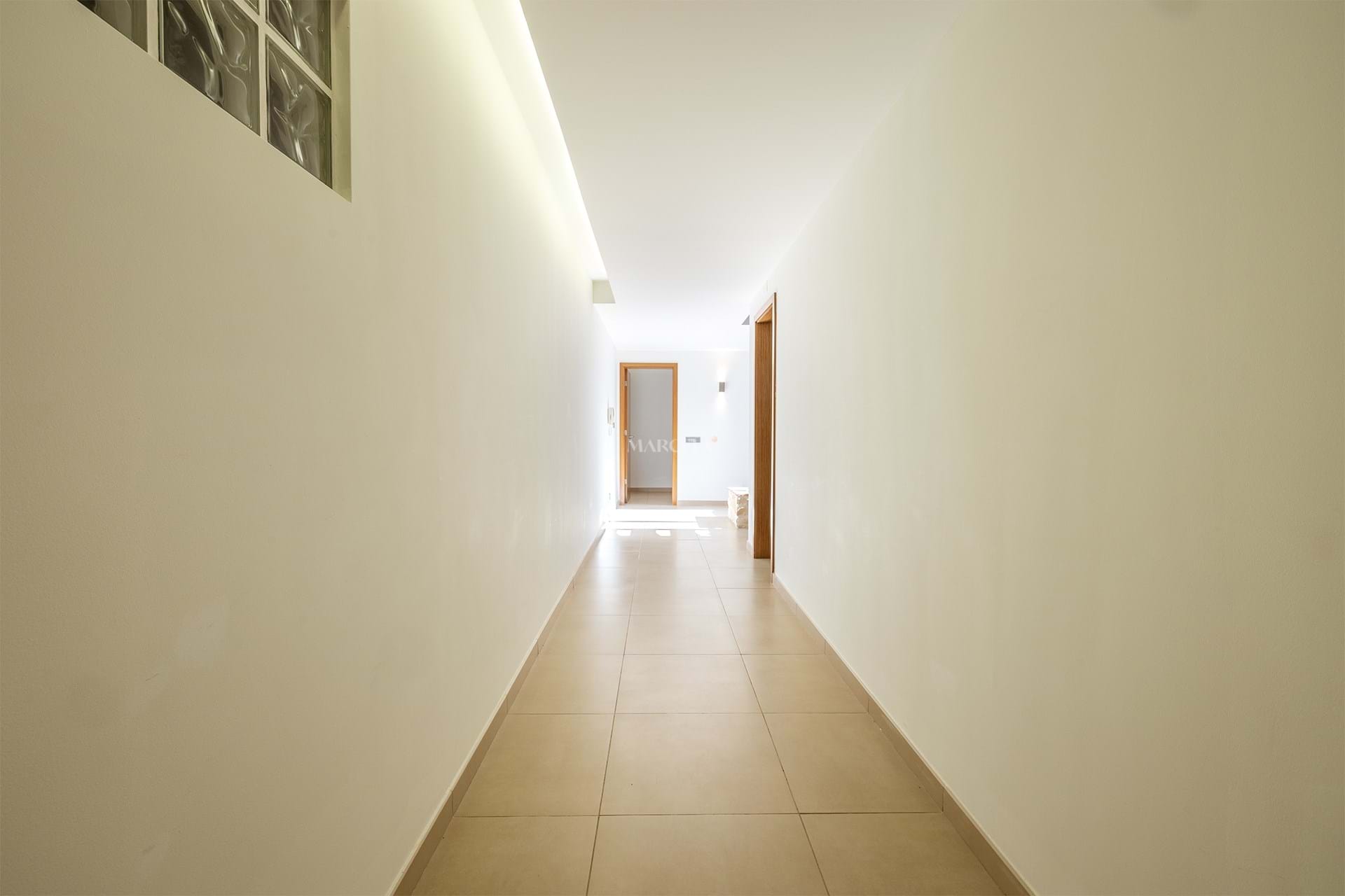 pdm-38 Sea View 4-Bedroom Villa with Heated Pool, Porto Dona Maria, Luz