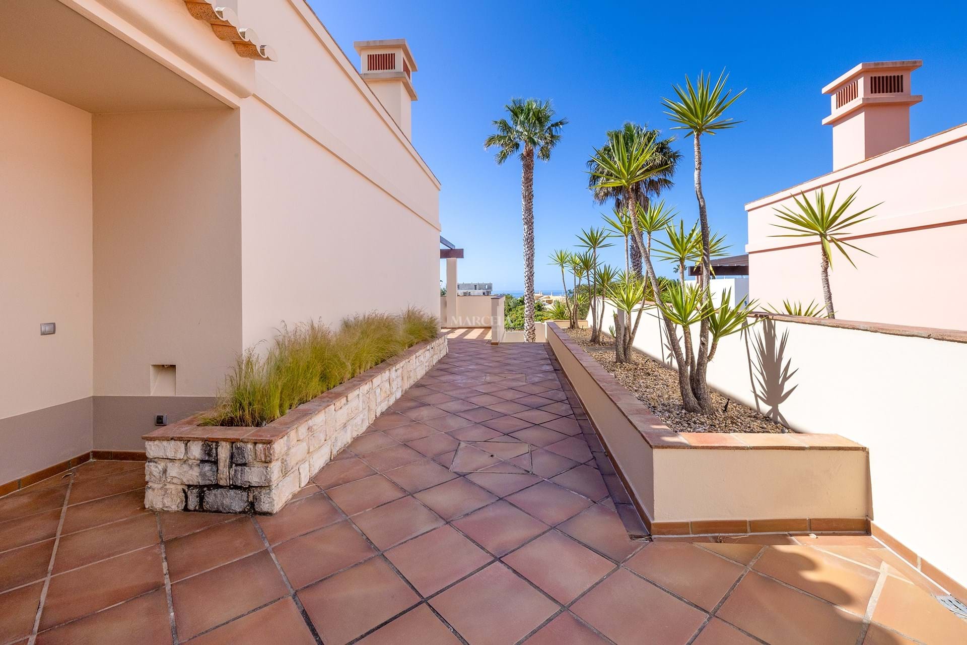 pdm-48 Sea View 4-Bedroom Villa with Heated Pool, Porto Dona Maria, Luz