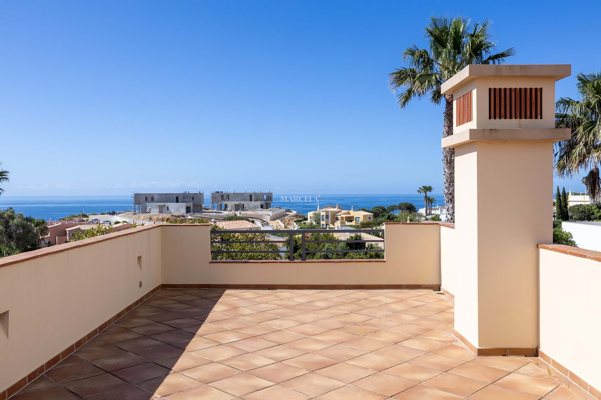 pdm-49 Sea View 4-Bedroom Villa with Heated Pool, Porto Dona Maria, Luz