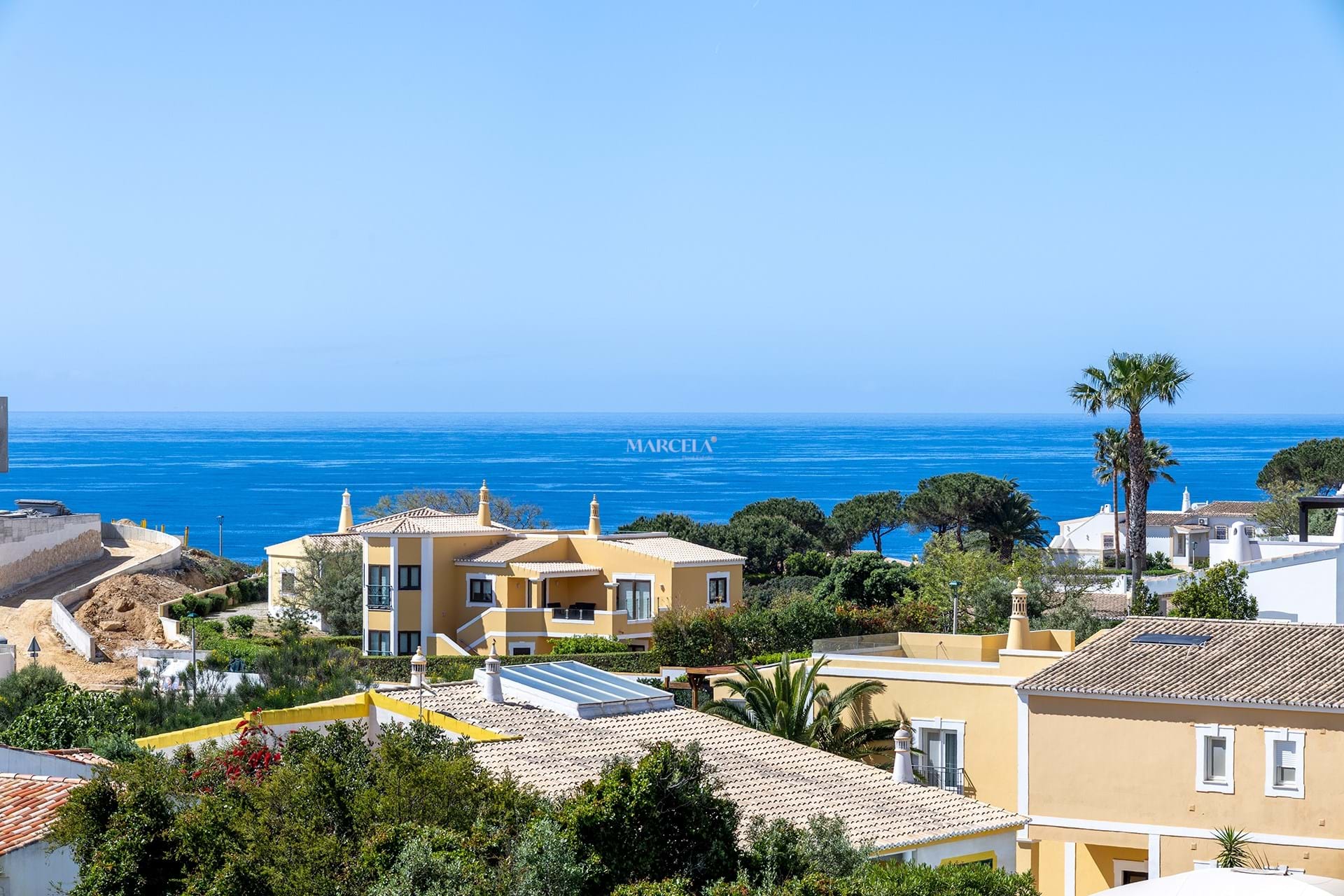 pdm-55 Sea View 4-Bedroom Villa with Heated Pool, Porto Dona Maria, Luz